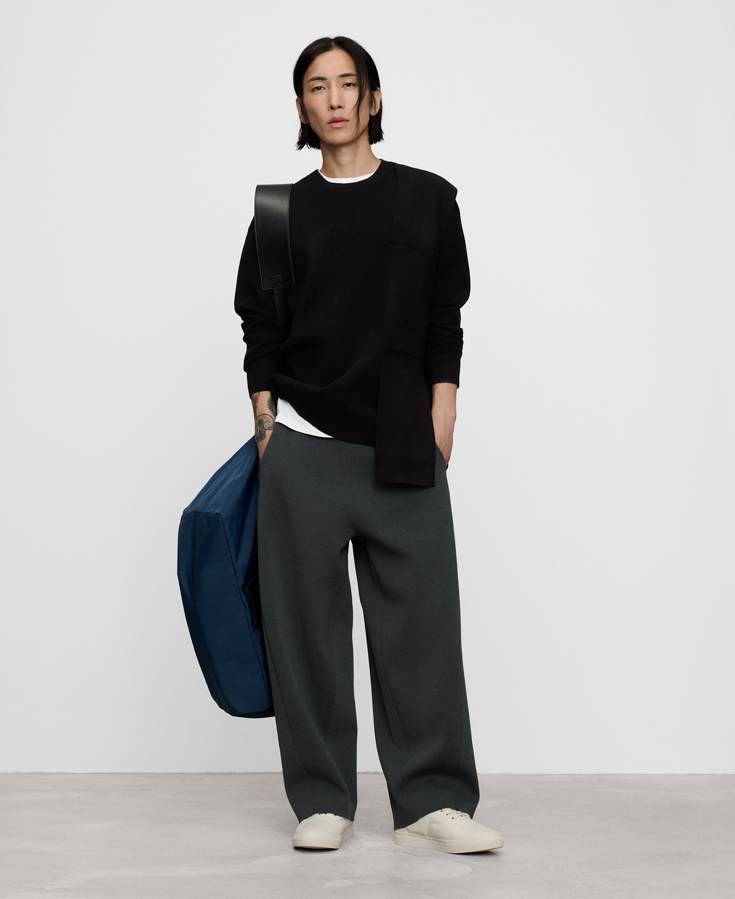 Knit barrel fit trousers image number 1