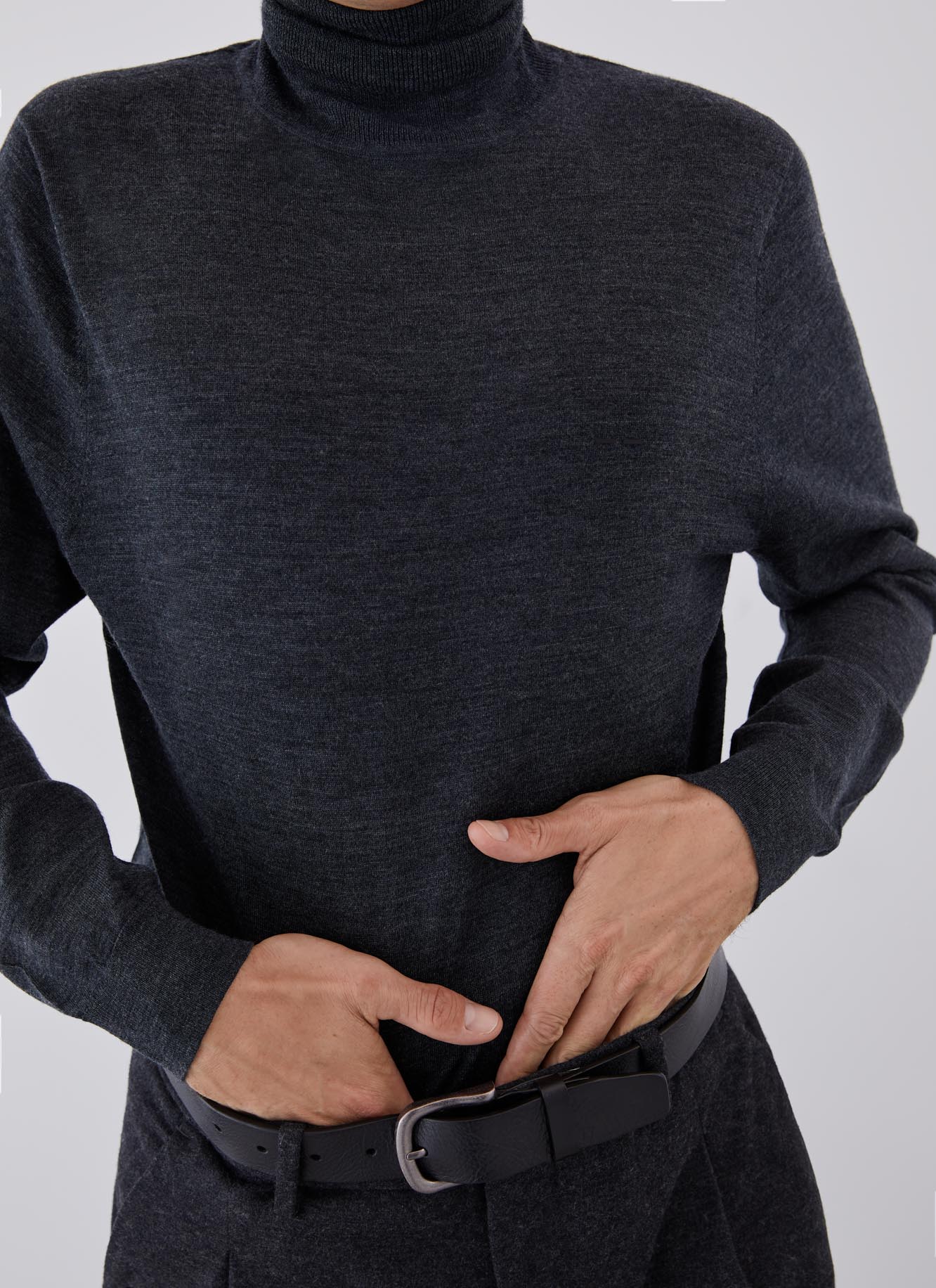 Merino wool sweater with high collar image number 2
