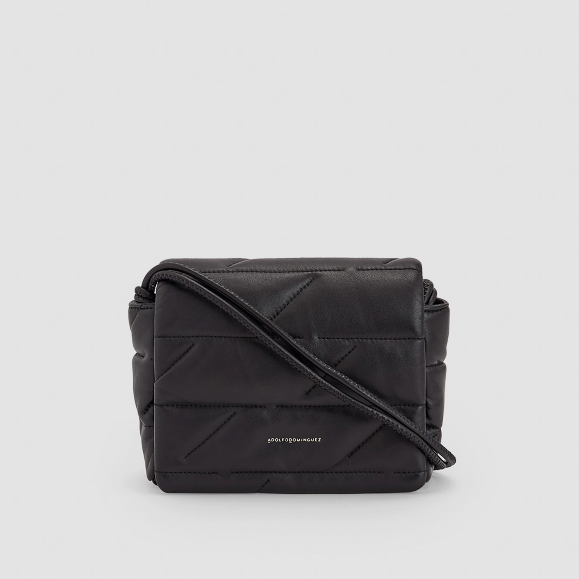 Deconstructed logo nappa shoulder bag image number 0