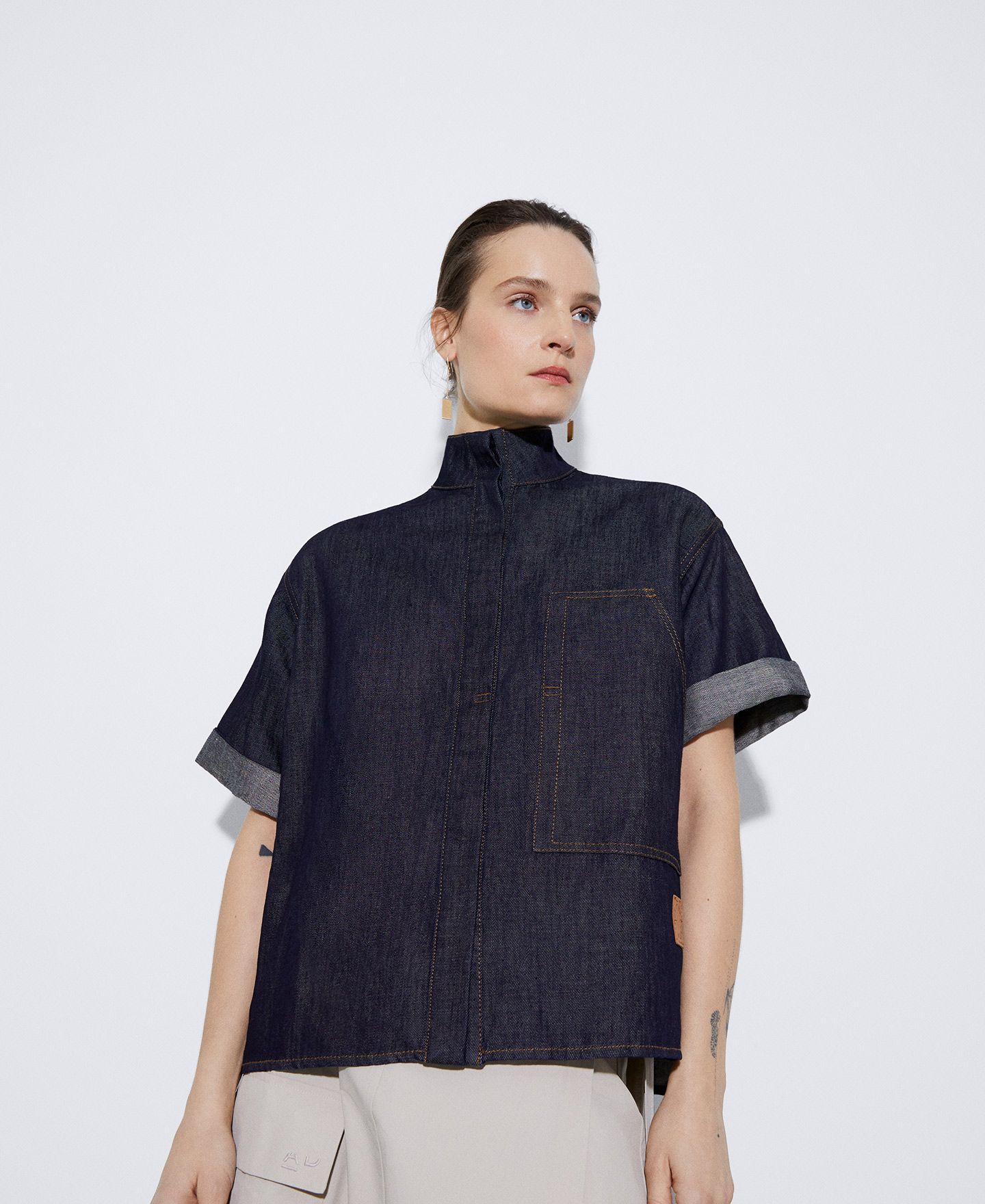 Mandarin collar short sleeve shirt image number 0