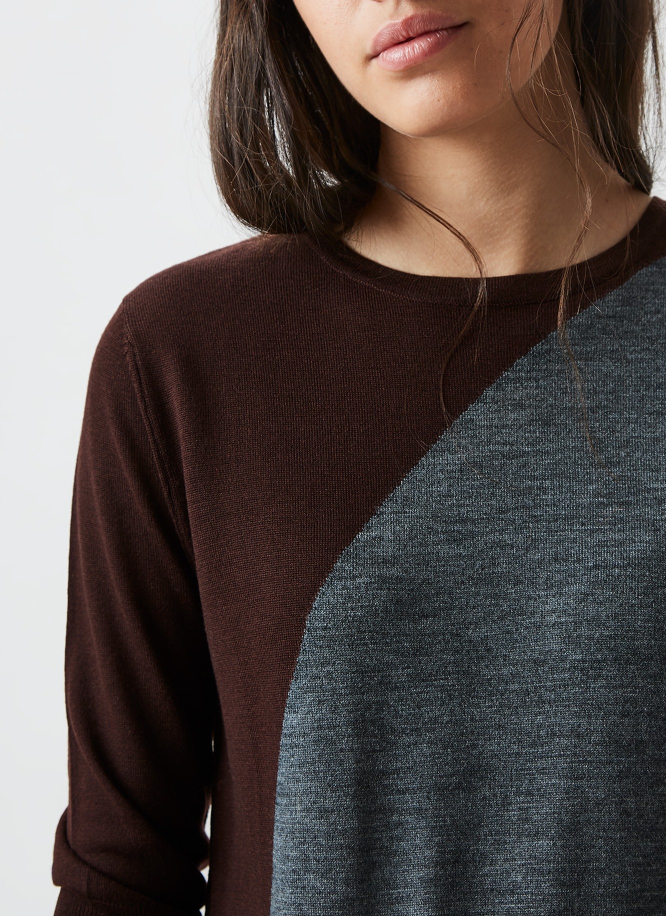 Merino sweater with bicolour intarsia image number 1