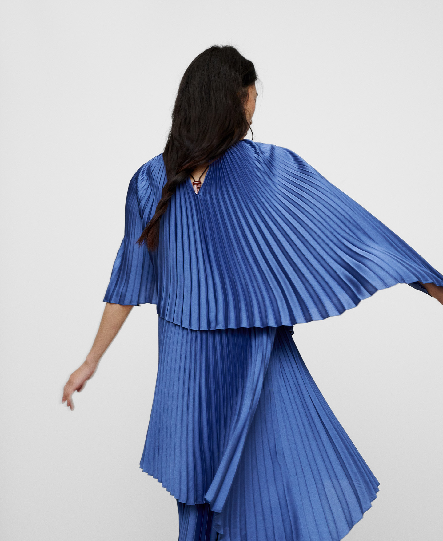 Asymmetrical layered long crinkle dress image number 3