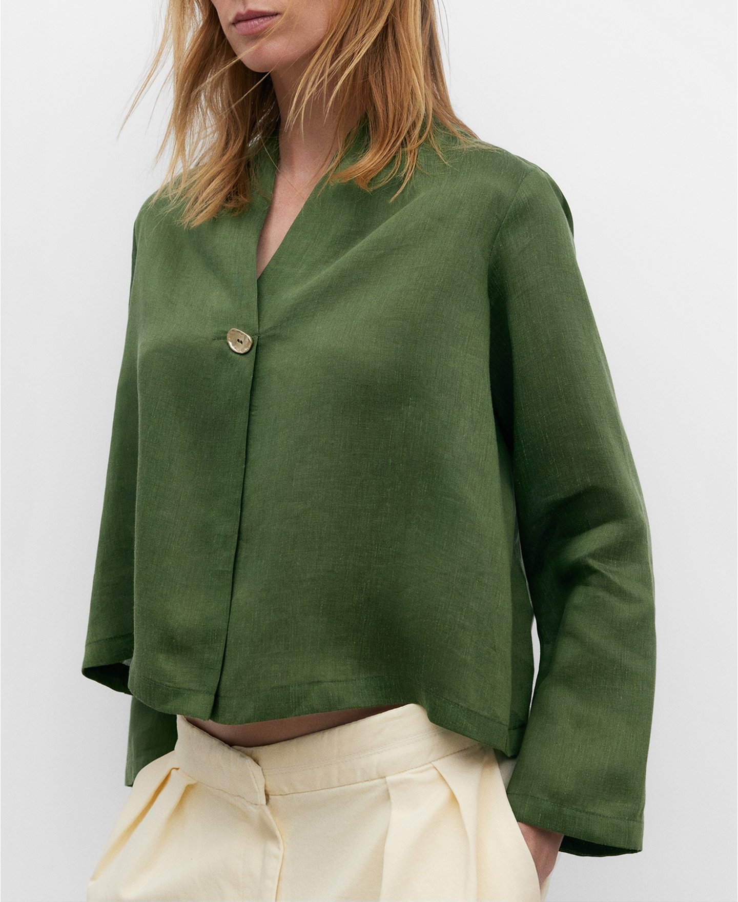 Blusa escote pico image number 0