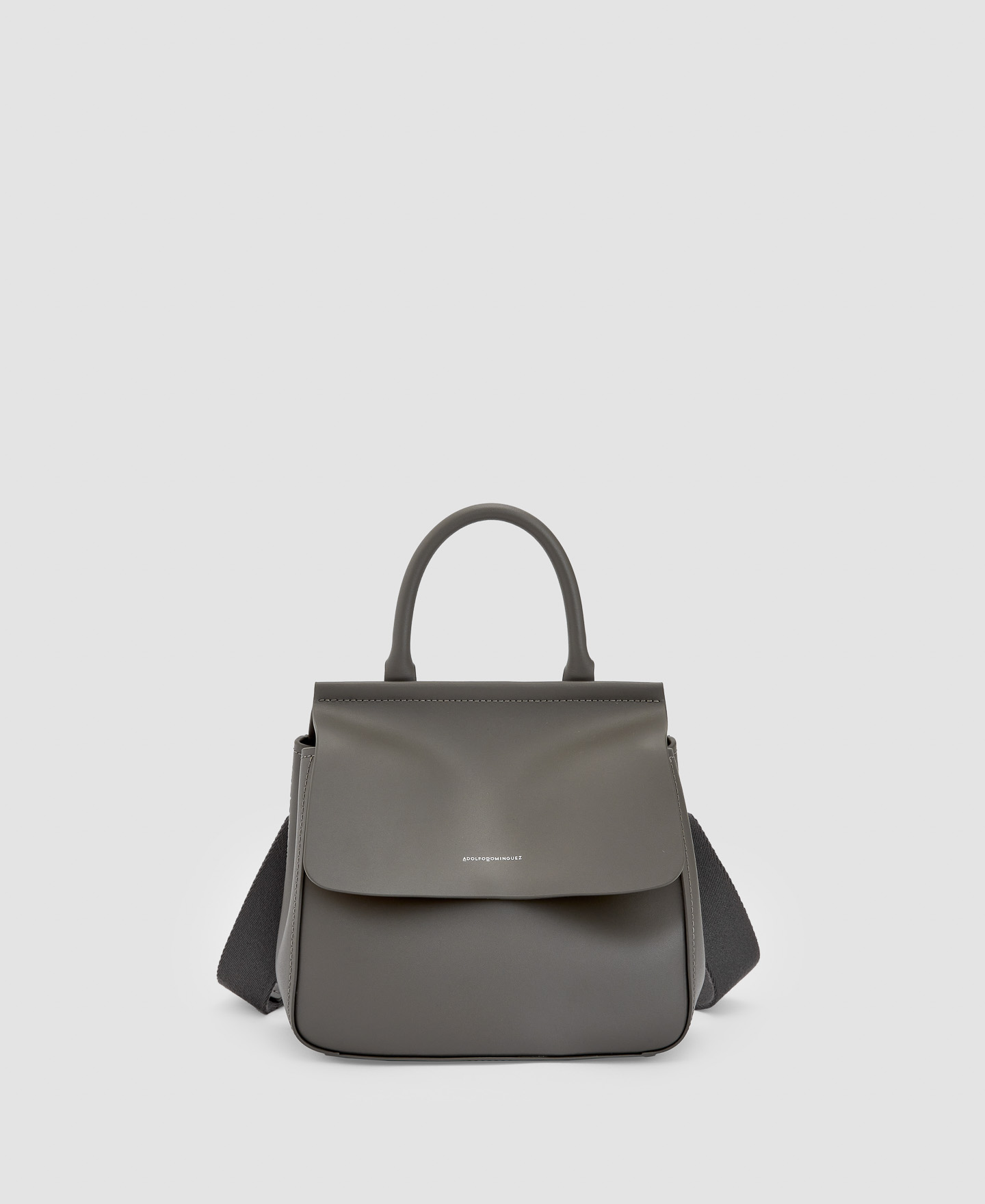 Bolso pequeño en piel responsable image number 0