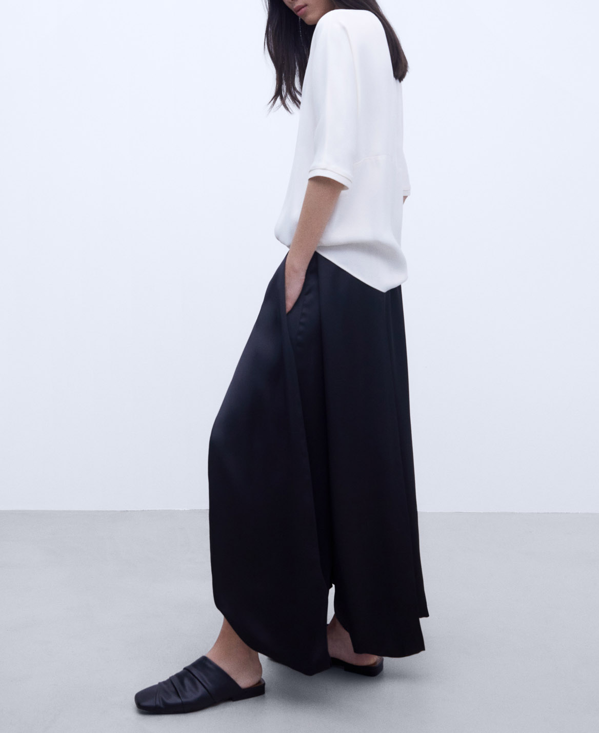 Viscose fluid blouse image number 2