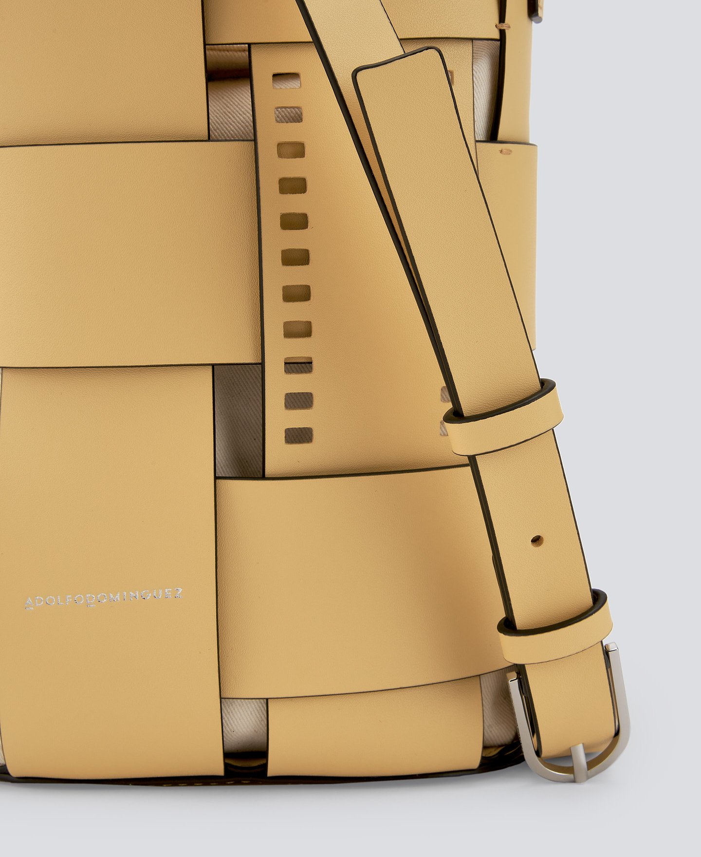 Braided leather crossbody woman image number 2
