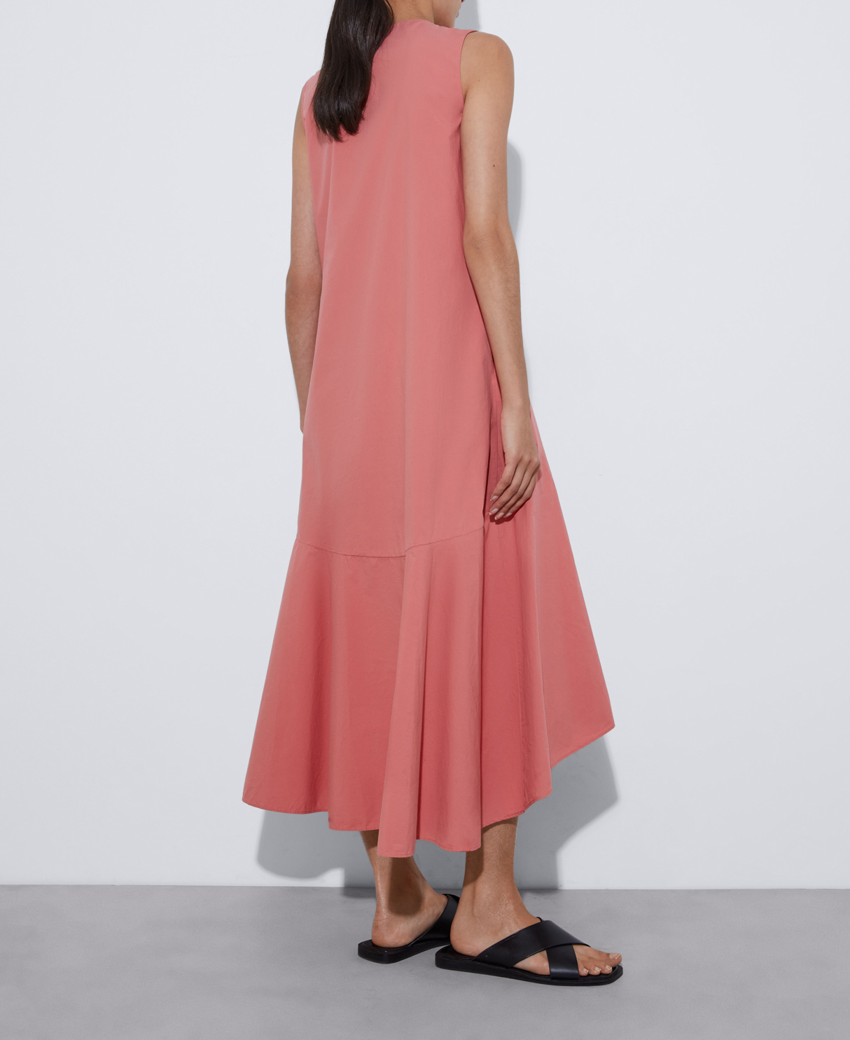 Vestido escote pico algodón responsable image number 2