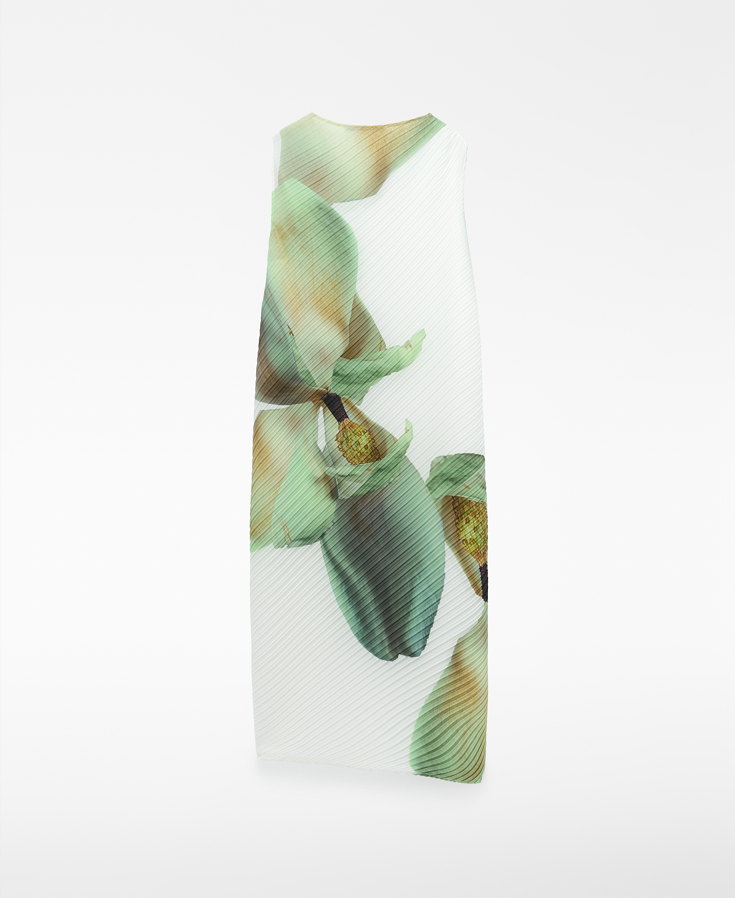 Printed crinkle midi dress image number 7