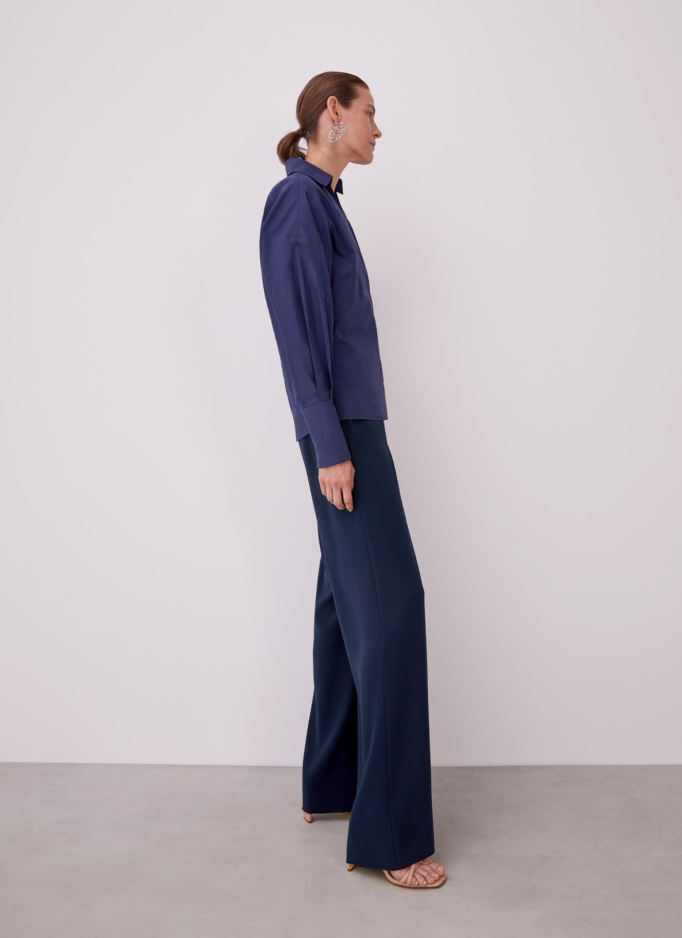 Oversize shirt with long sleeve image number 3