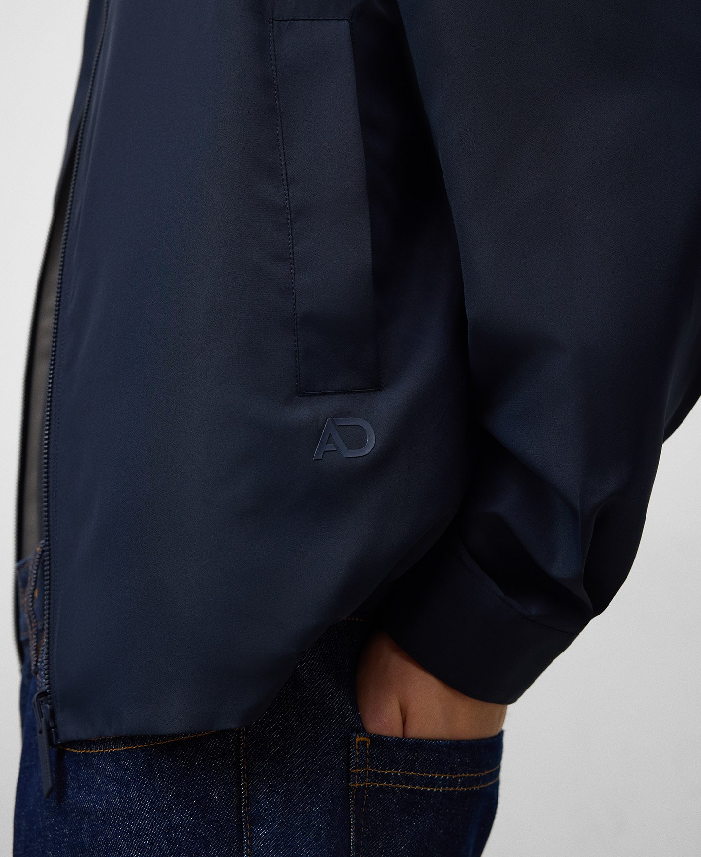 Nylon reversible jacket man image number 3