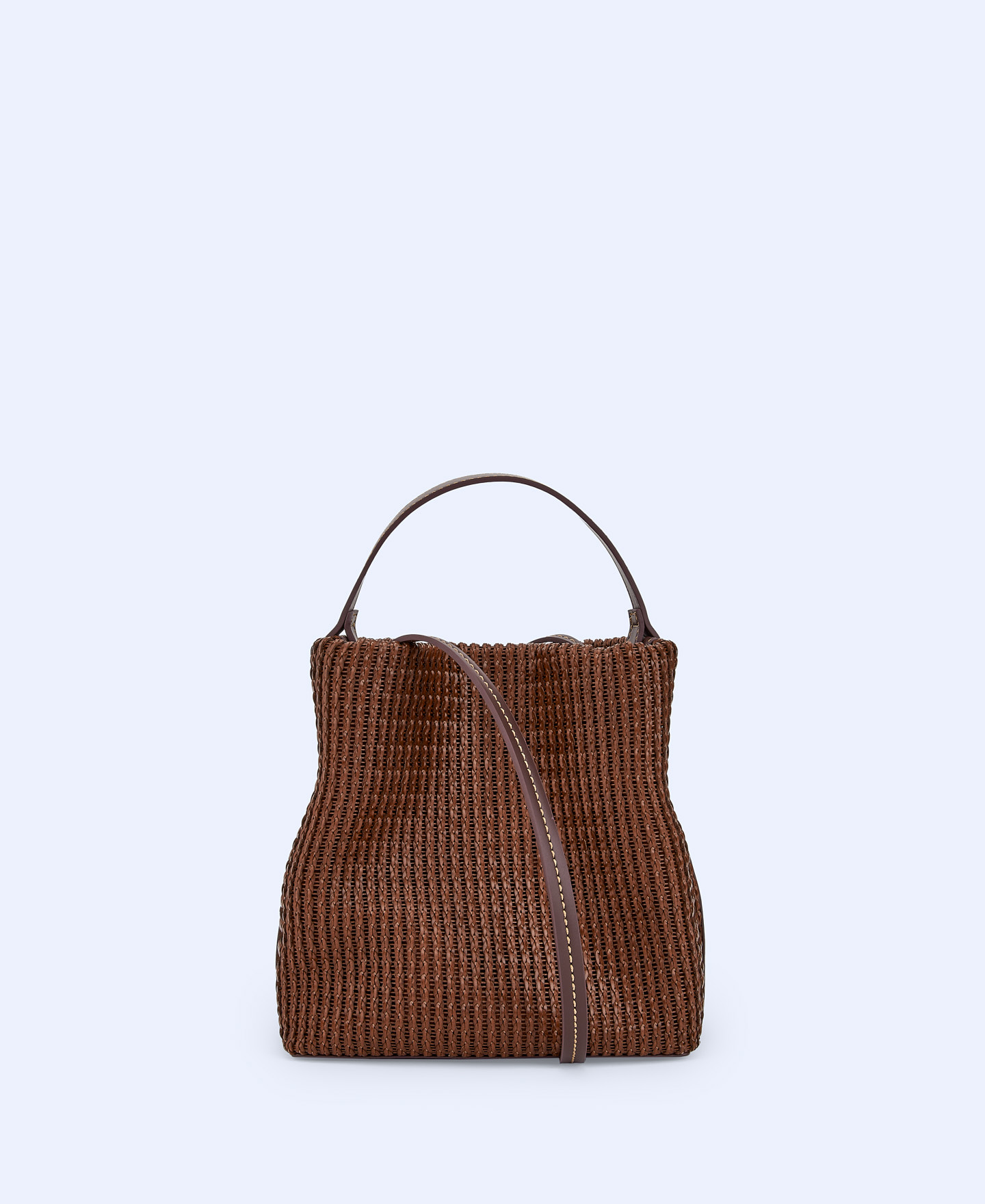Bolso cubo reciclado trenzado mediano image number 1