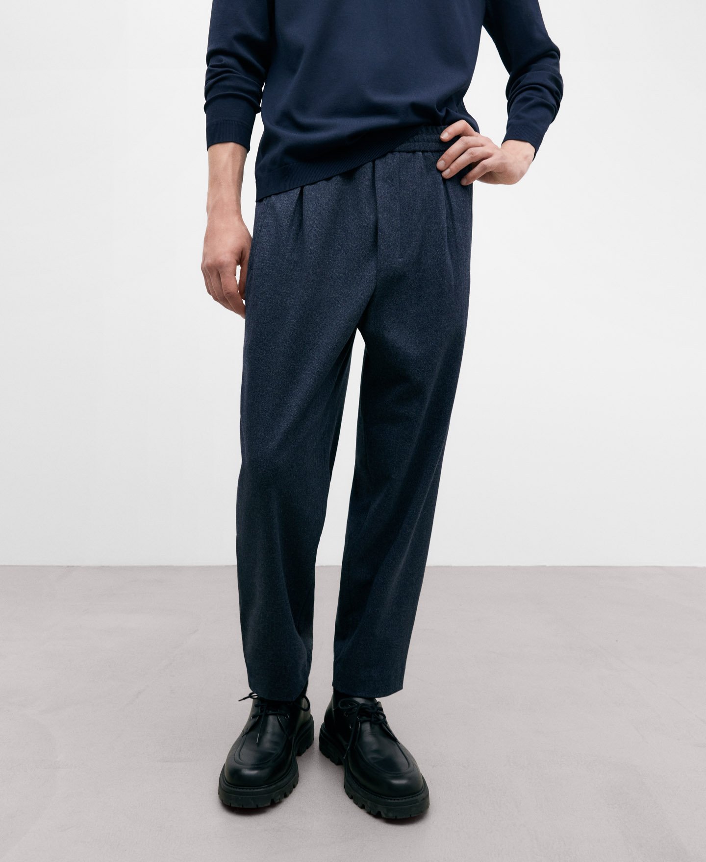 Elasticated waist tailored trousers image number 0