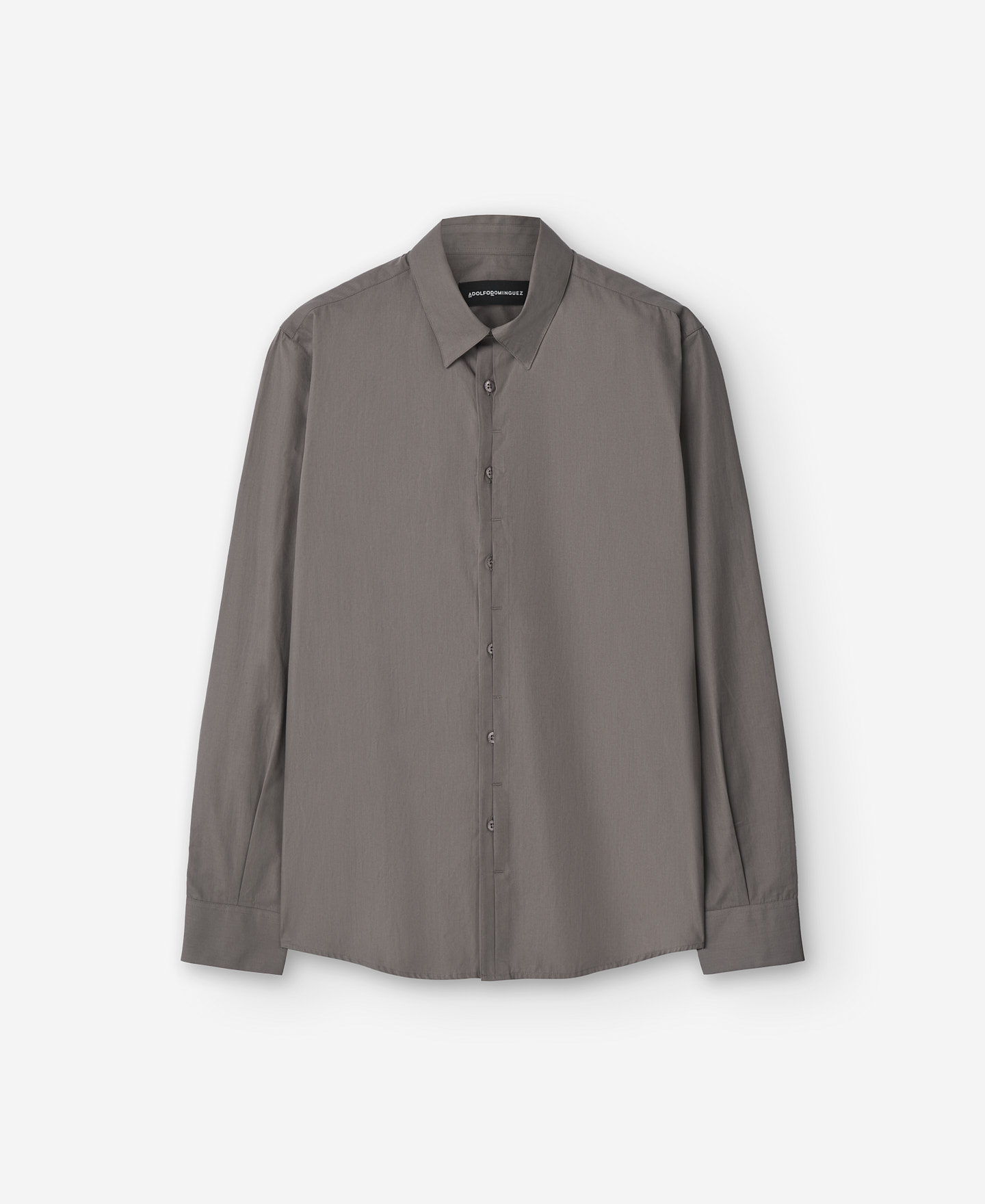 Camisa botonadura semi oculta hombre image number 4