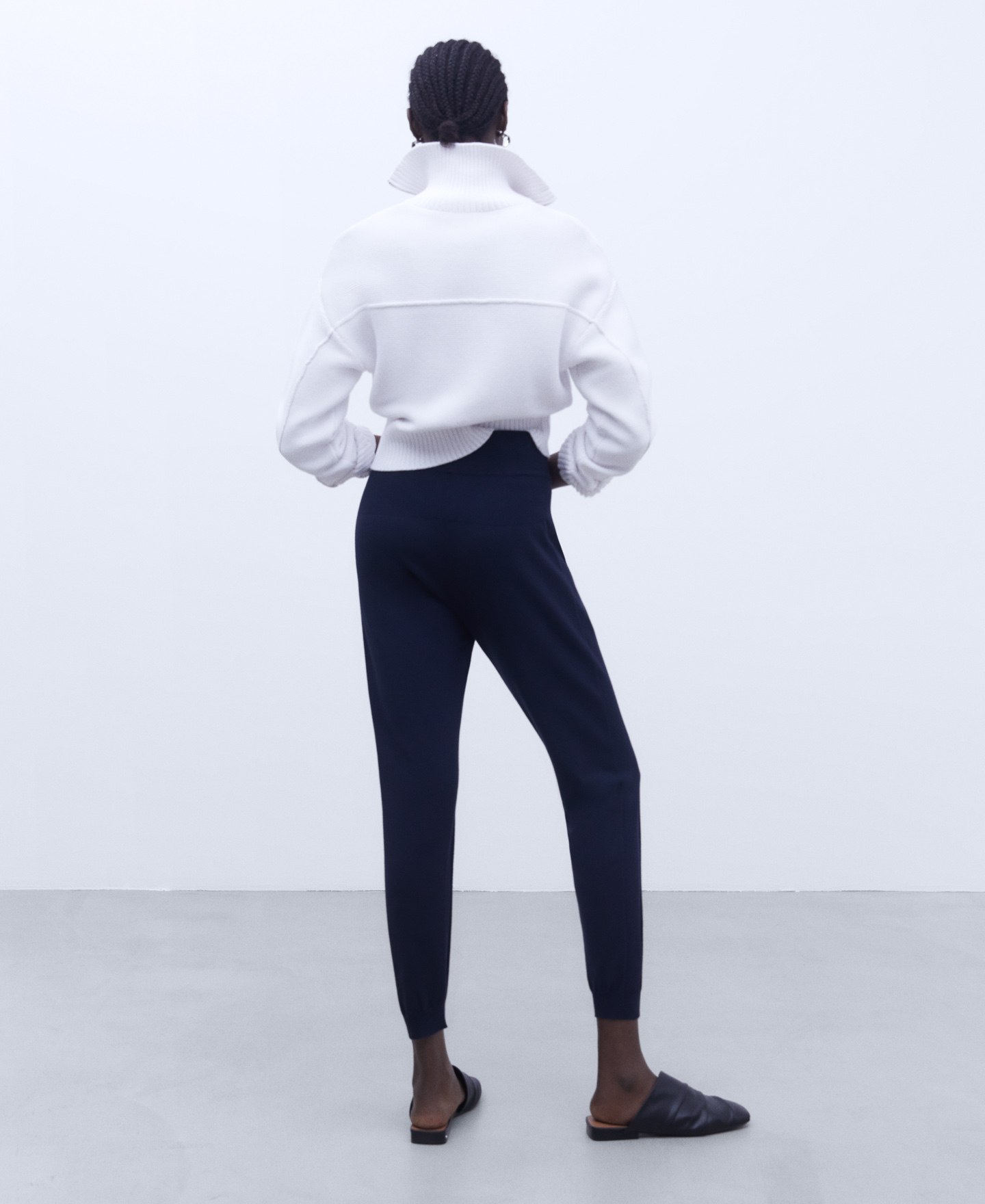 Pantalón legging en punto image number 2