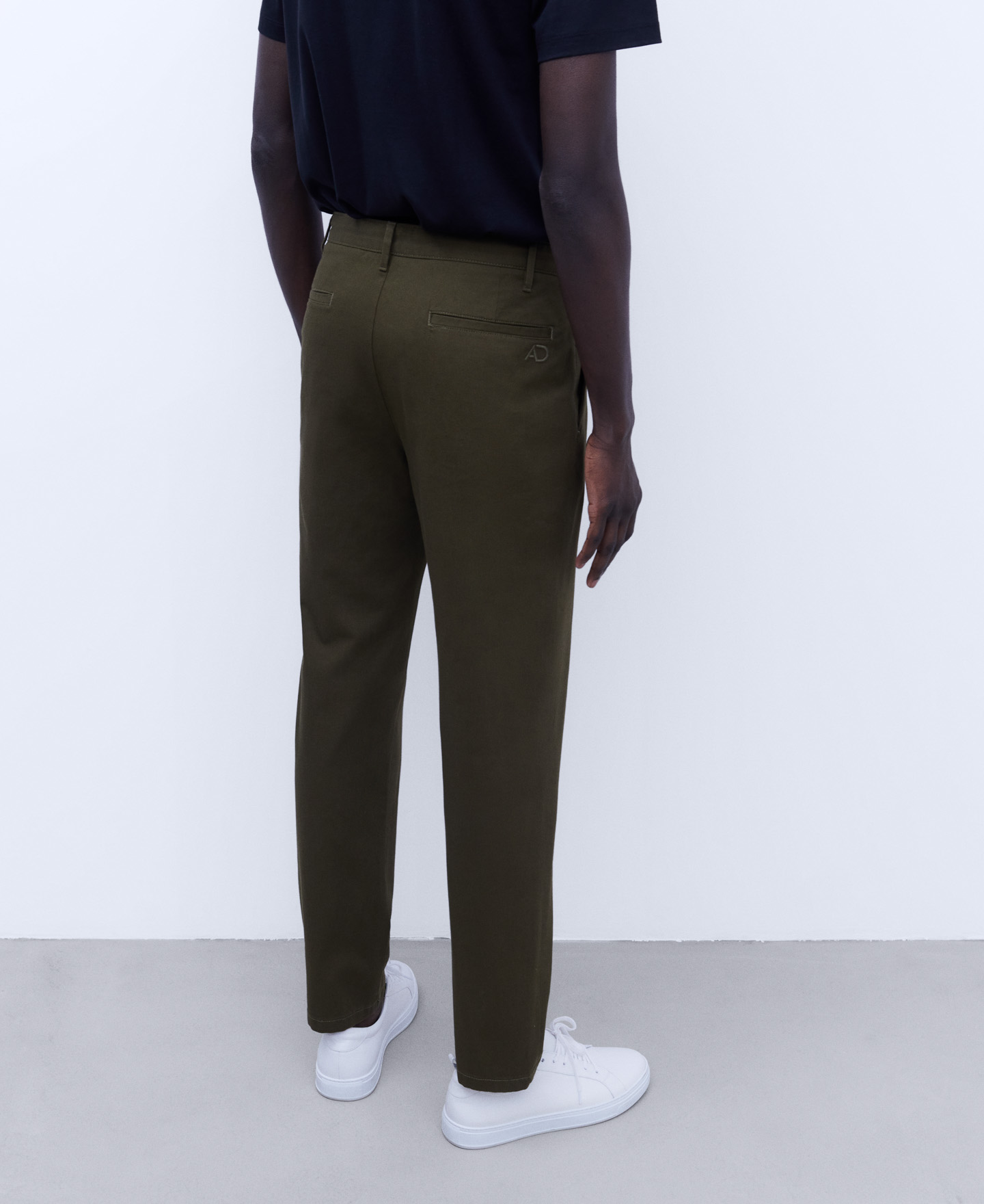Italian pocket chino trousers image number 2