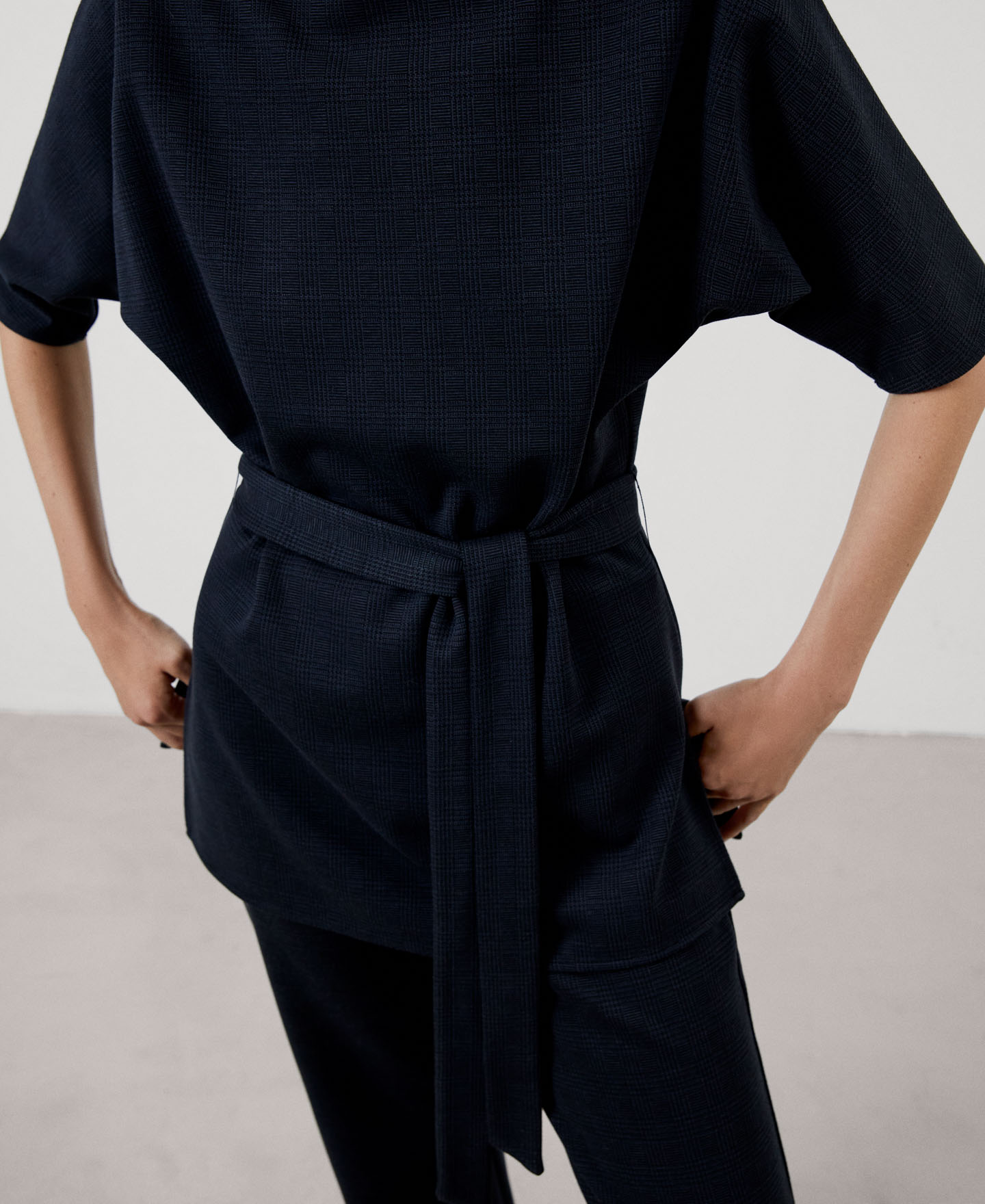 Nylon and recycled polyester top image number 3