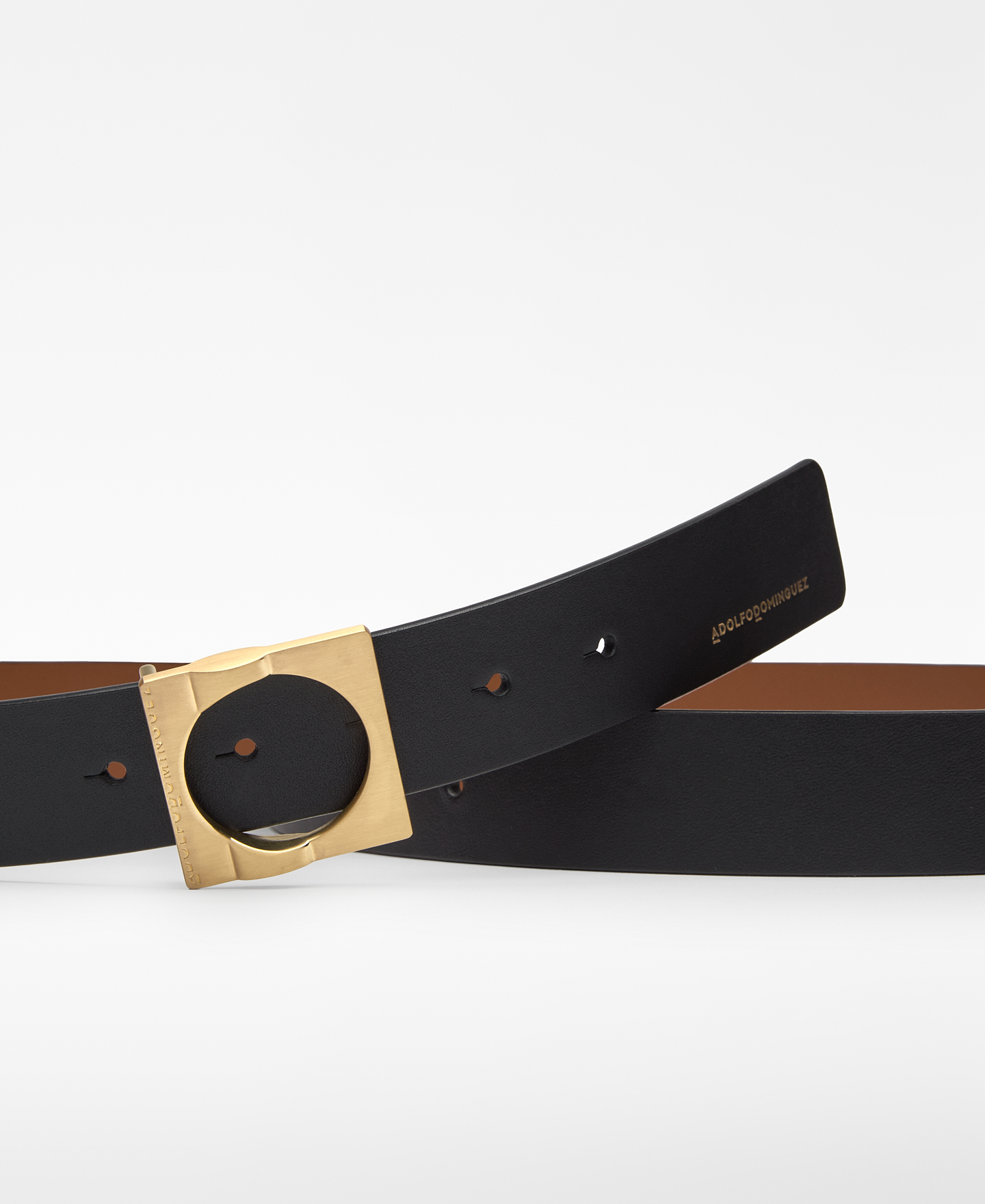 Cinto revers&iacute;vel com fivela decorativa image number 2