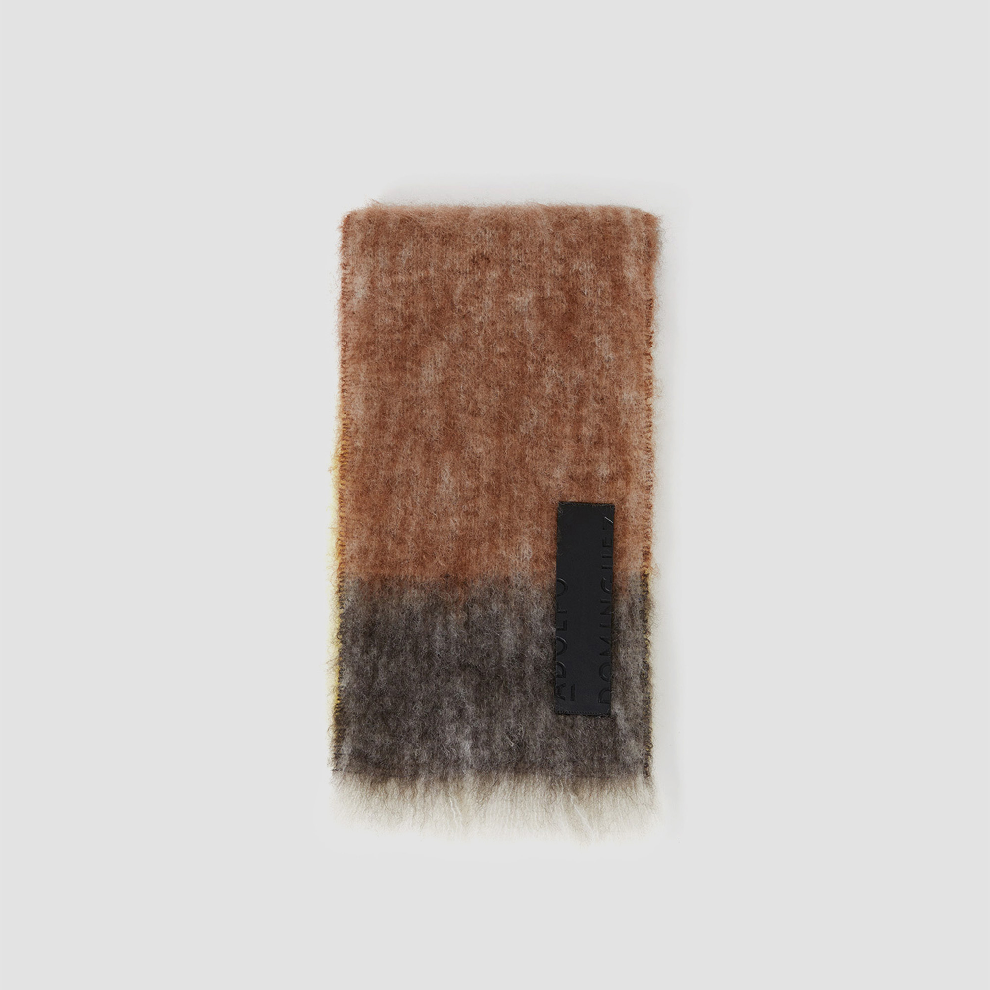 Écharpe artisanale étroite en mohair image number 1