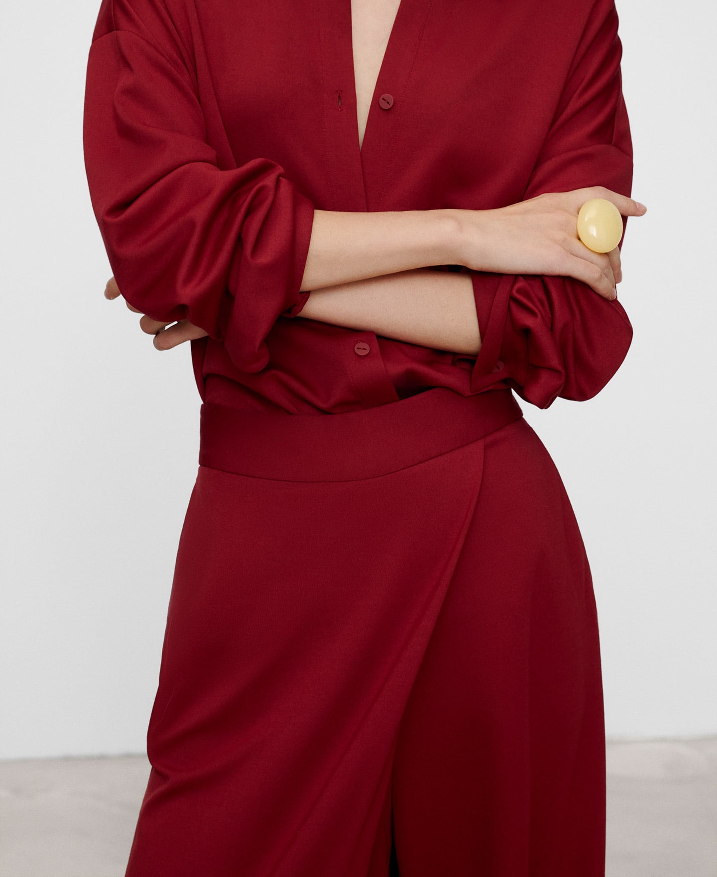 Spread collar flowing shirt image number 3
