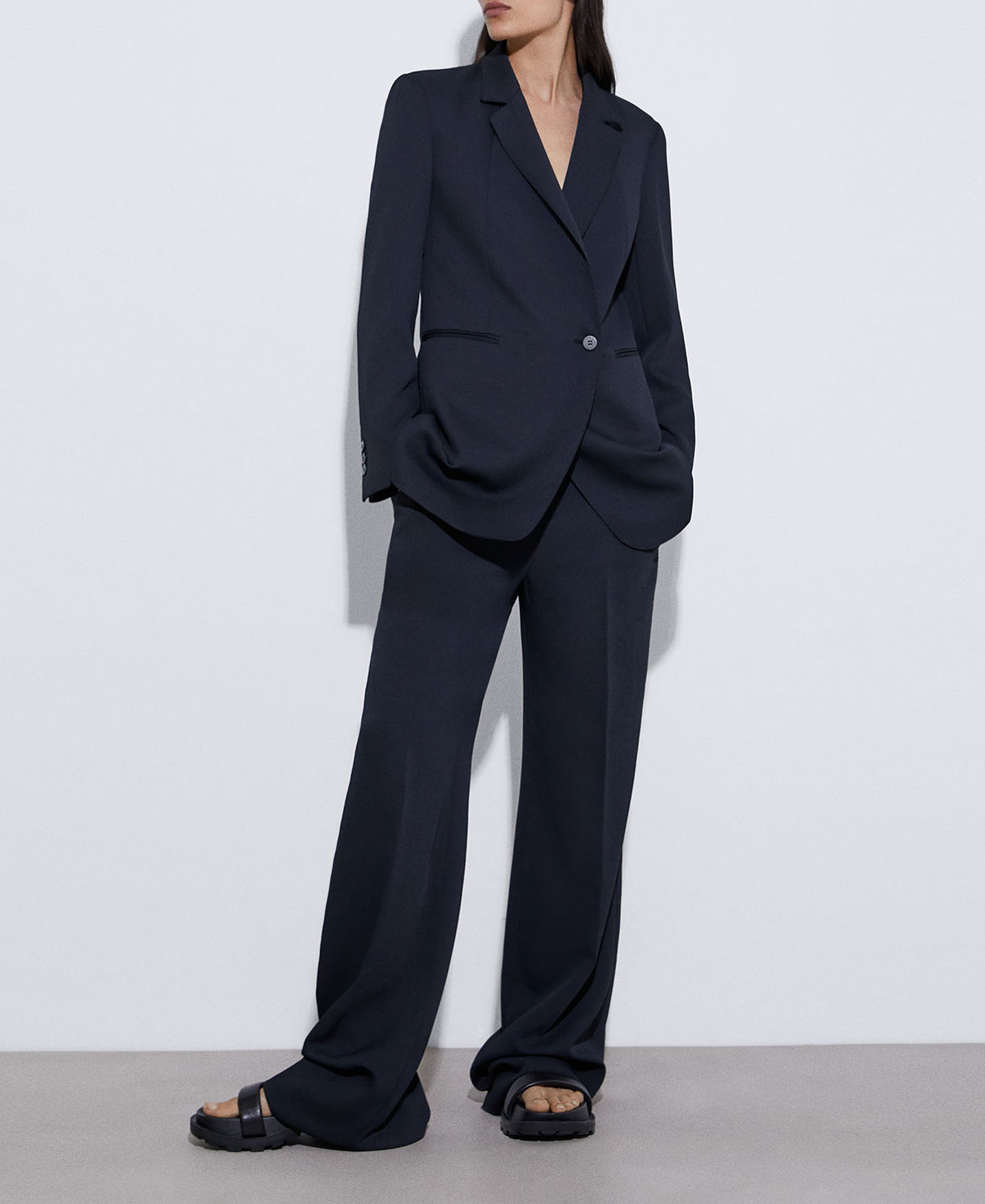 Lapel collar blazer with side button image number 1