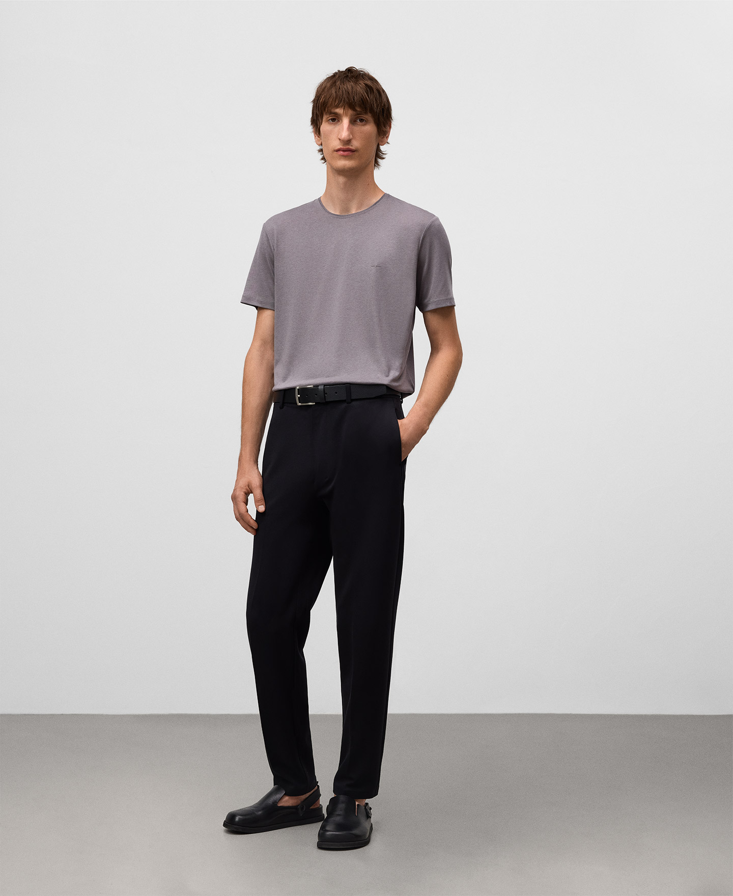 Regular fit short sleeve T-shirt man image number 1