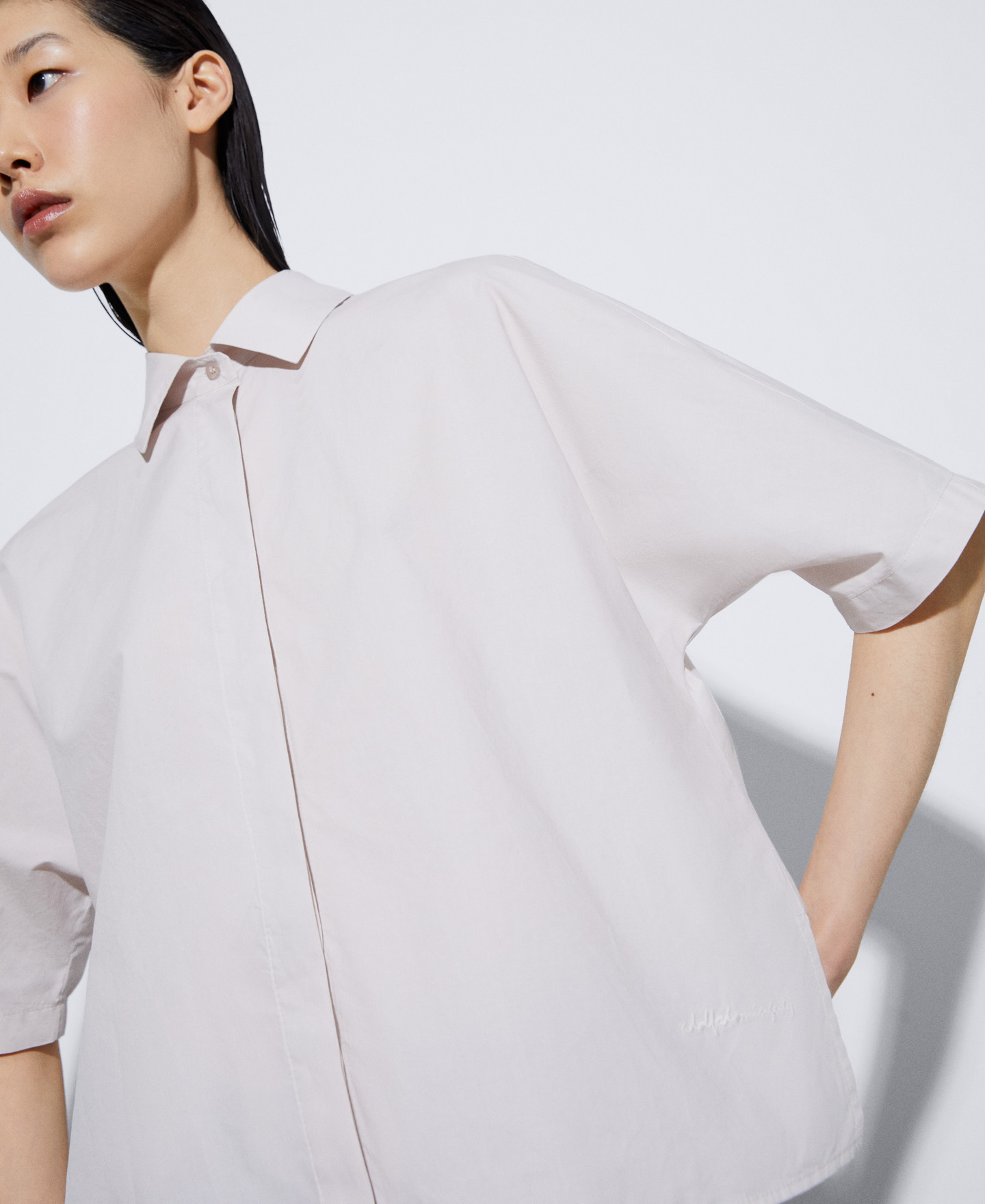 Short sleeve cotton overshirt image number 3