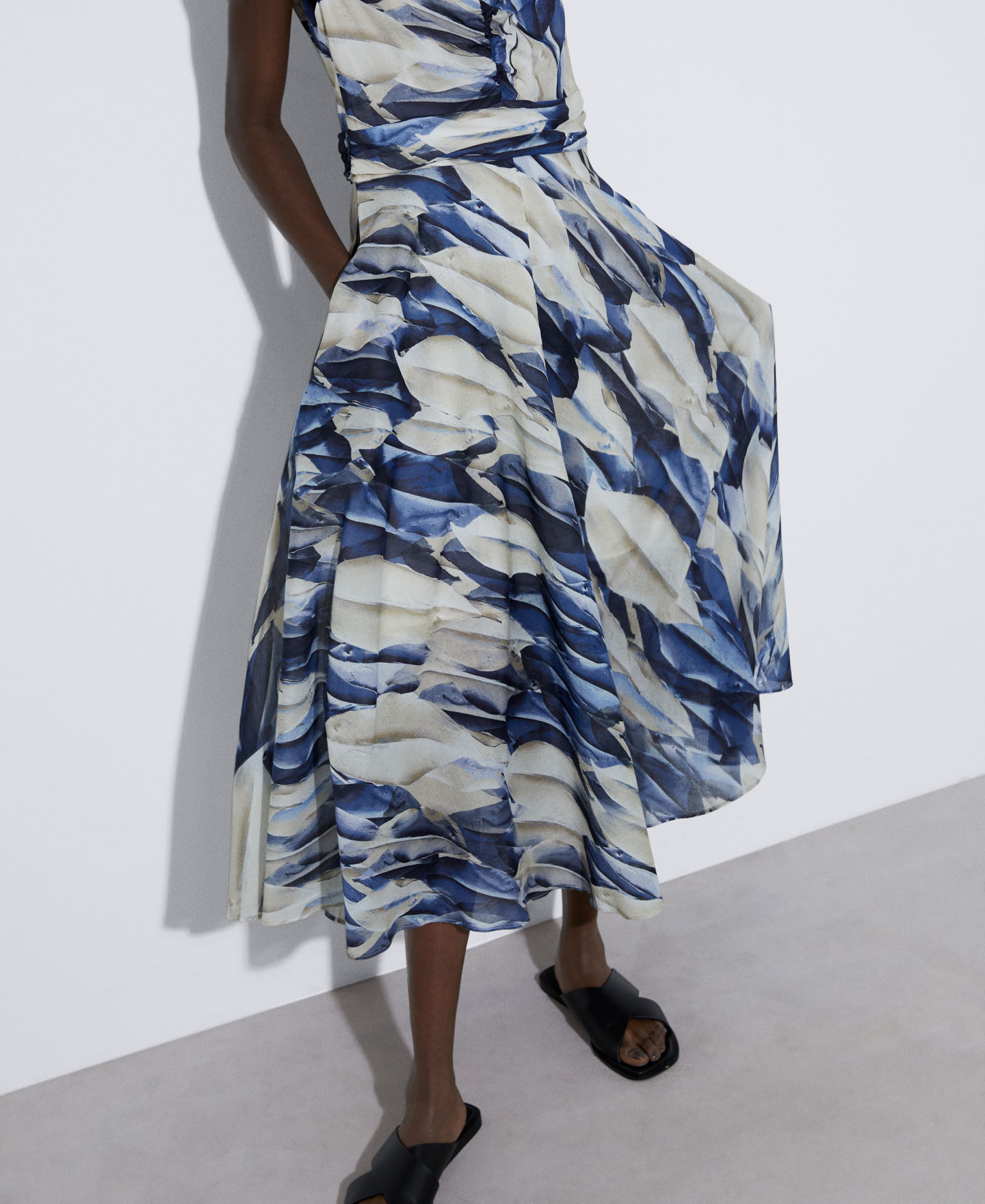 Printed dress with draped neckline image number 3
