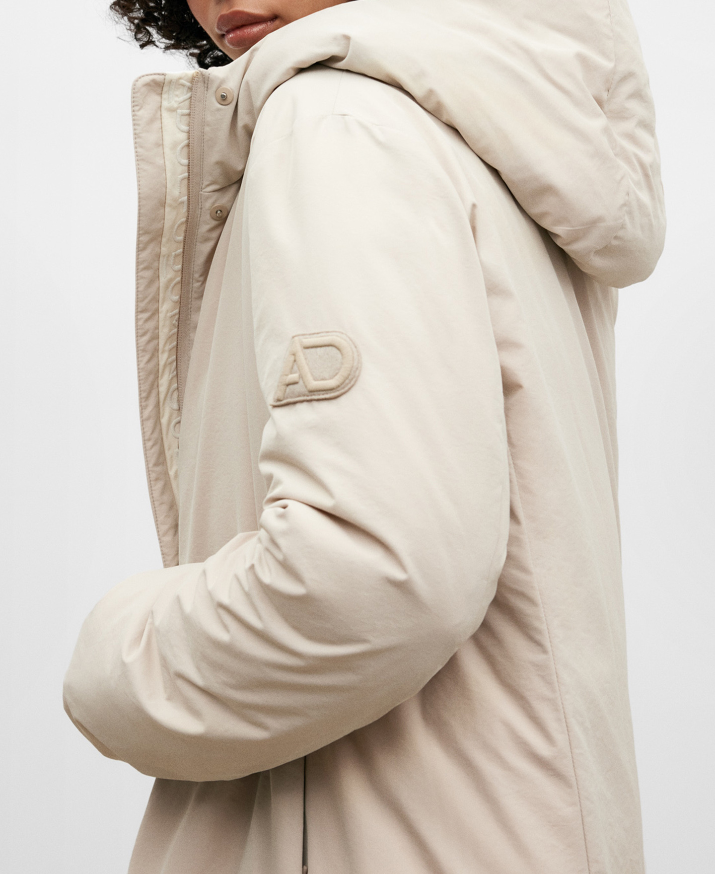 Chaquetón acolchado para mujer image number 3