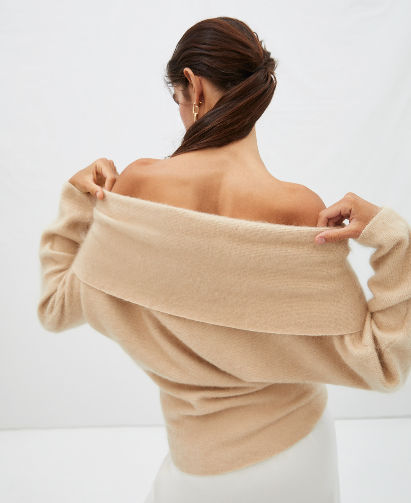 Oversize sweater with wide collar image number 2