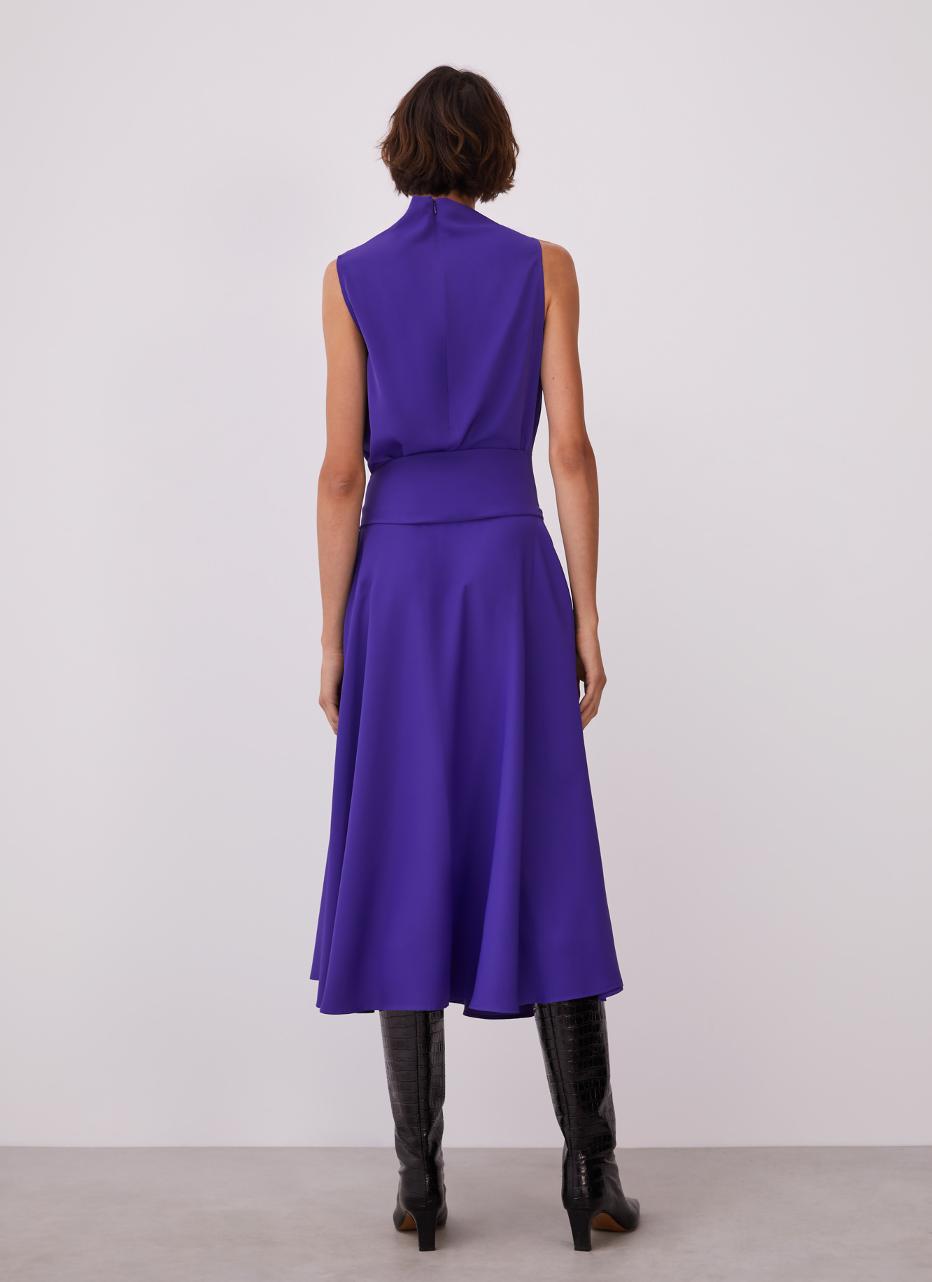 Dress with asymmetric neckline image number 1