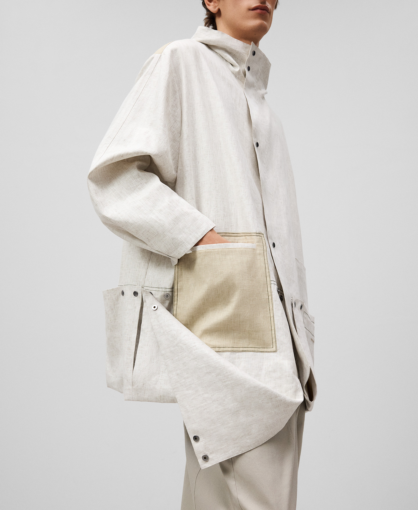Foldable parka with hood man image number 5