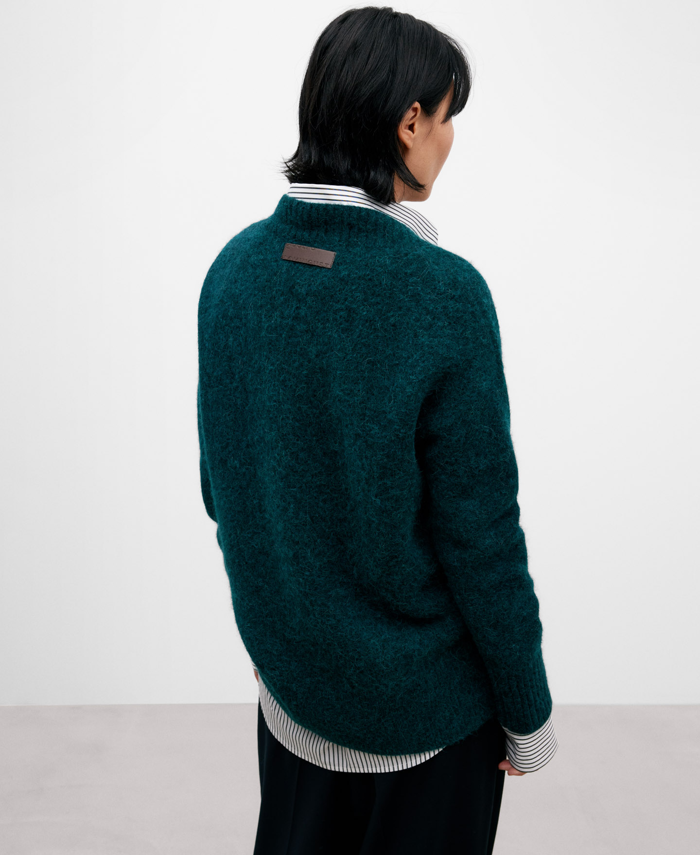 V-neck sweater for women image number 2
