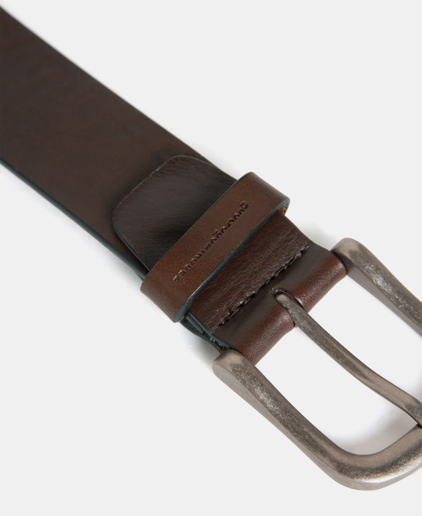 Minimalist leather belt image number 1