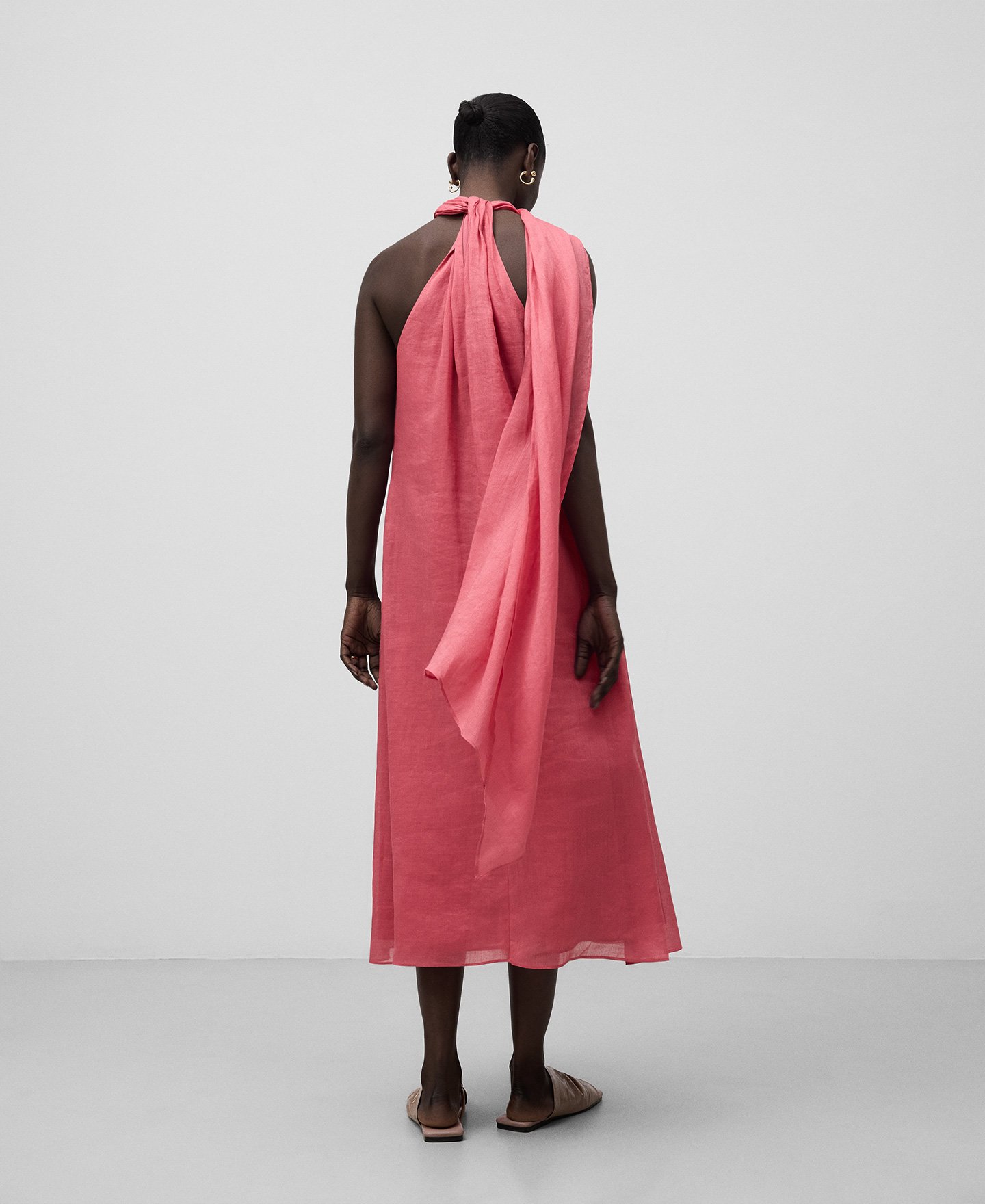 Ramie scarf collar dress woman image number 2