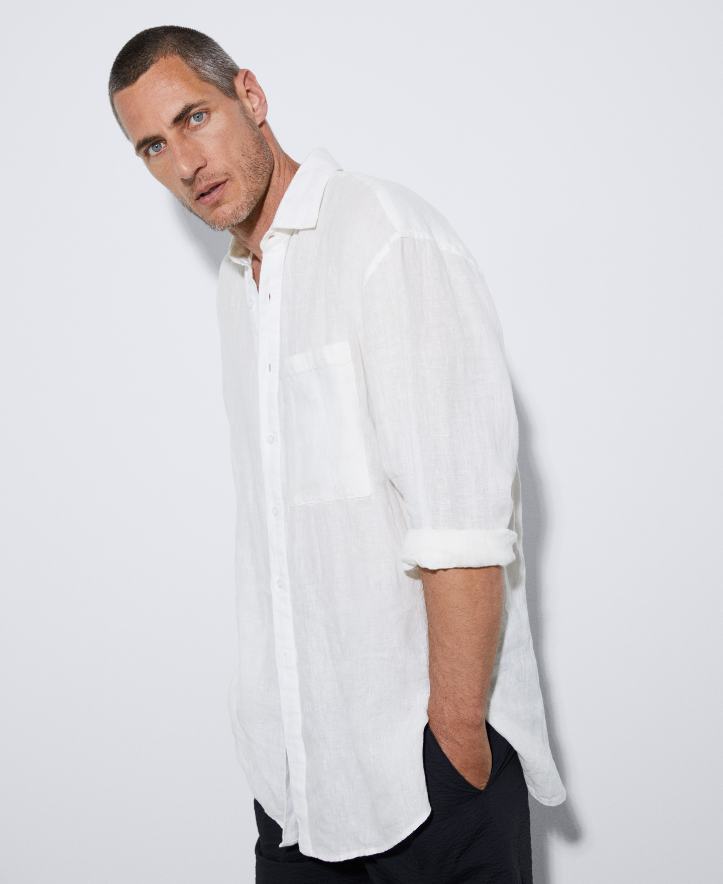 Oversize linen shirt image number 3