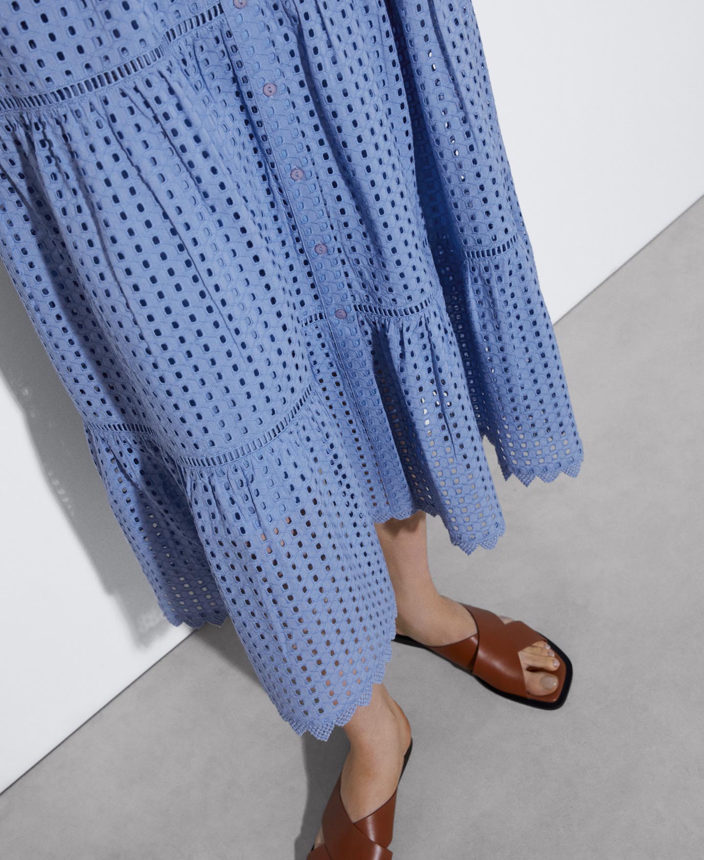 Long dress with shirt collar image number 3