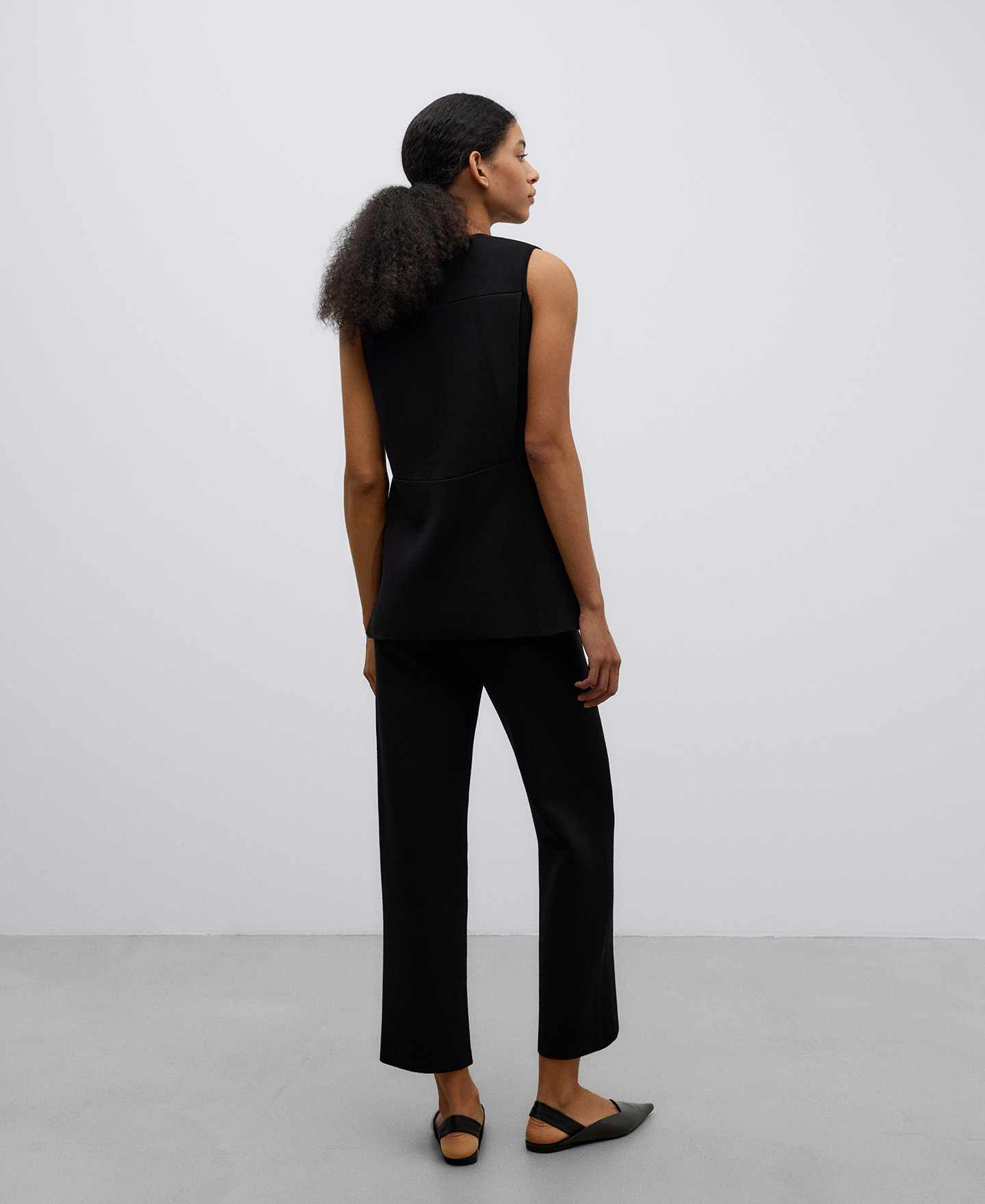 Top en punto doble frontura negro mujer image number 2