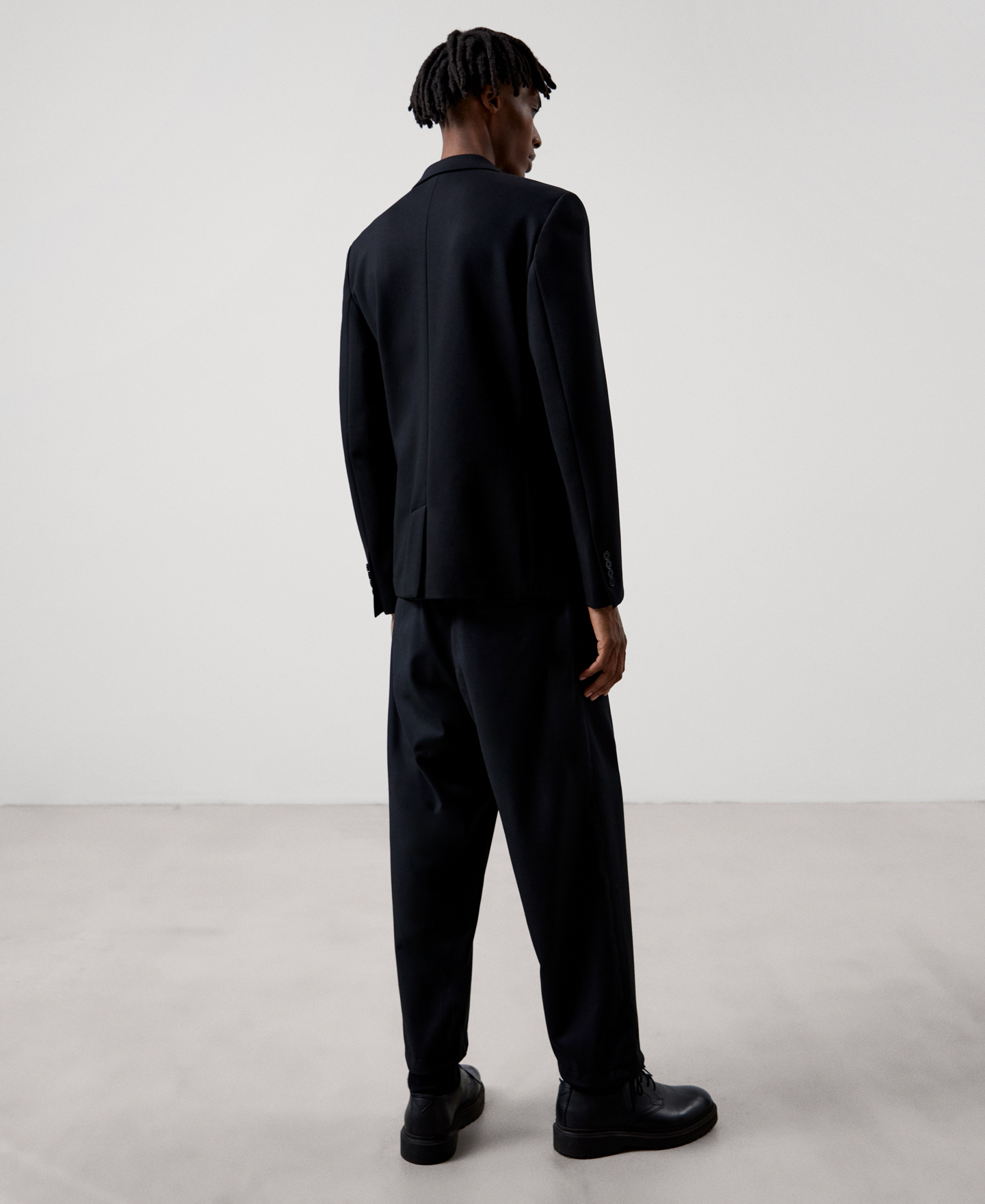Three button blazer in viscose fabric image number 2