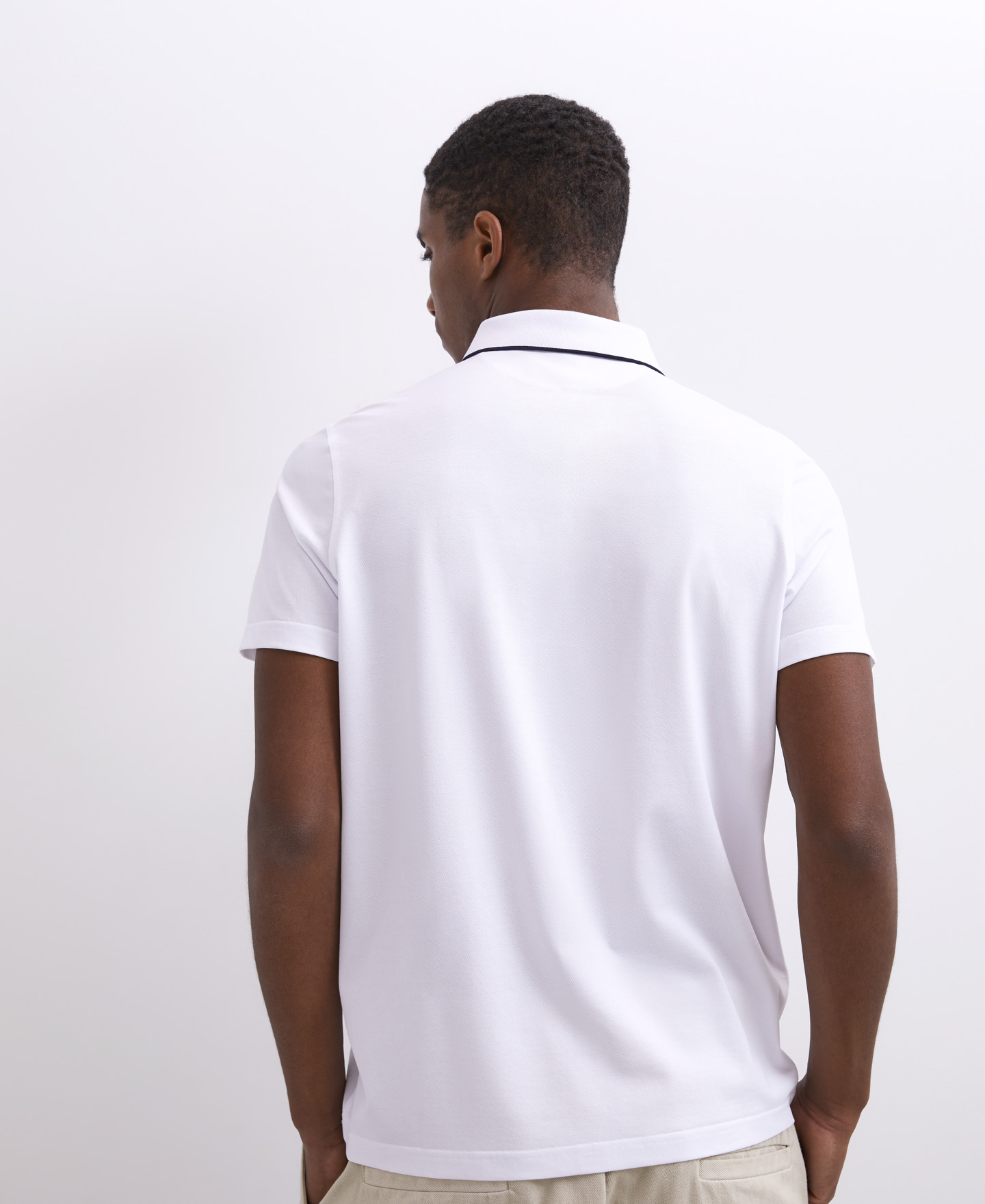 Polo cuello camisero blanco image number 1