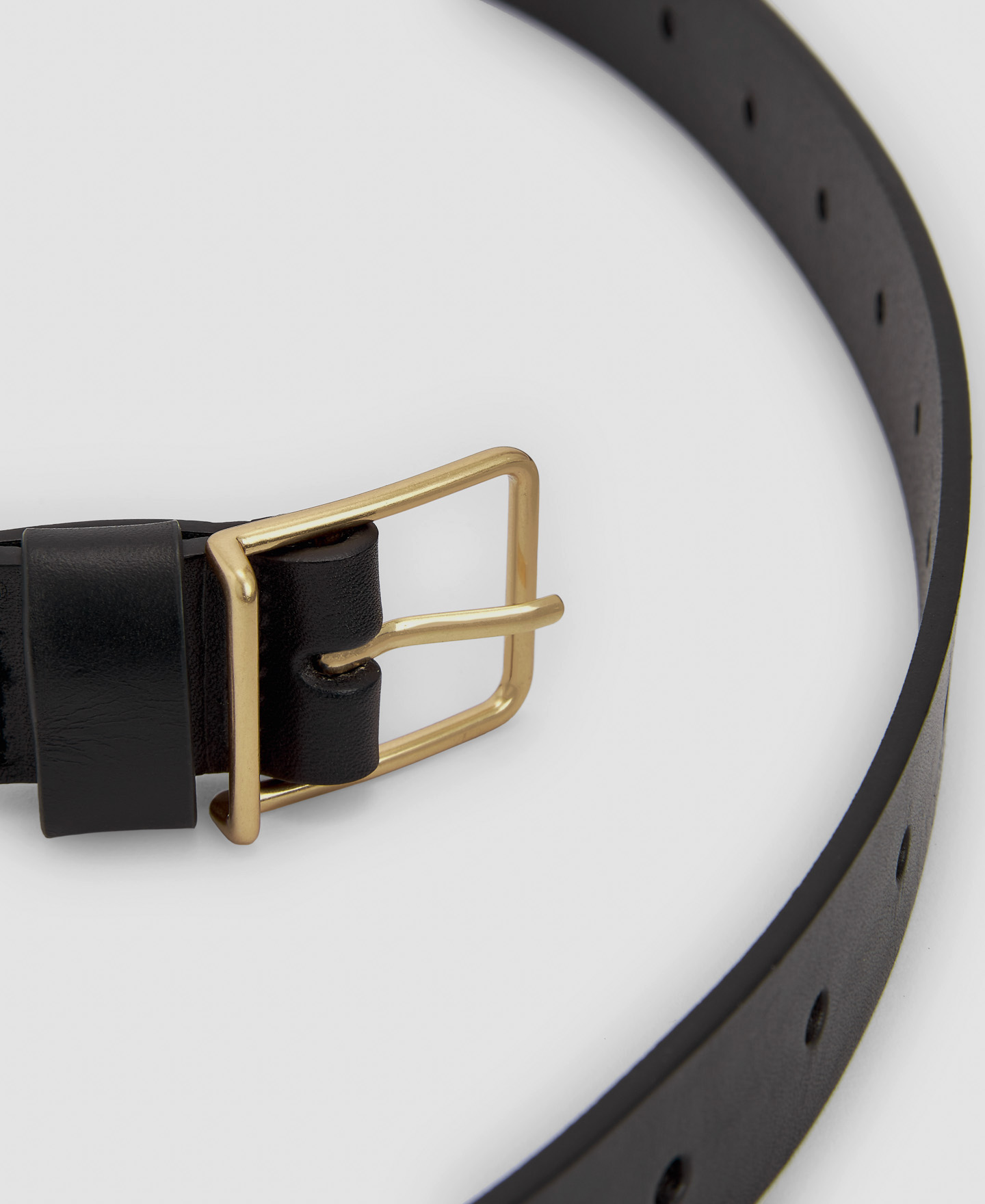 Metal buckle belt in leather image number 2
