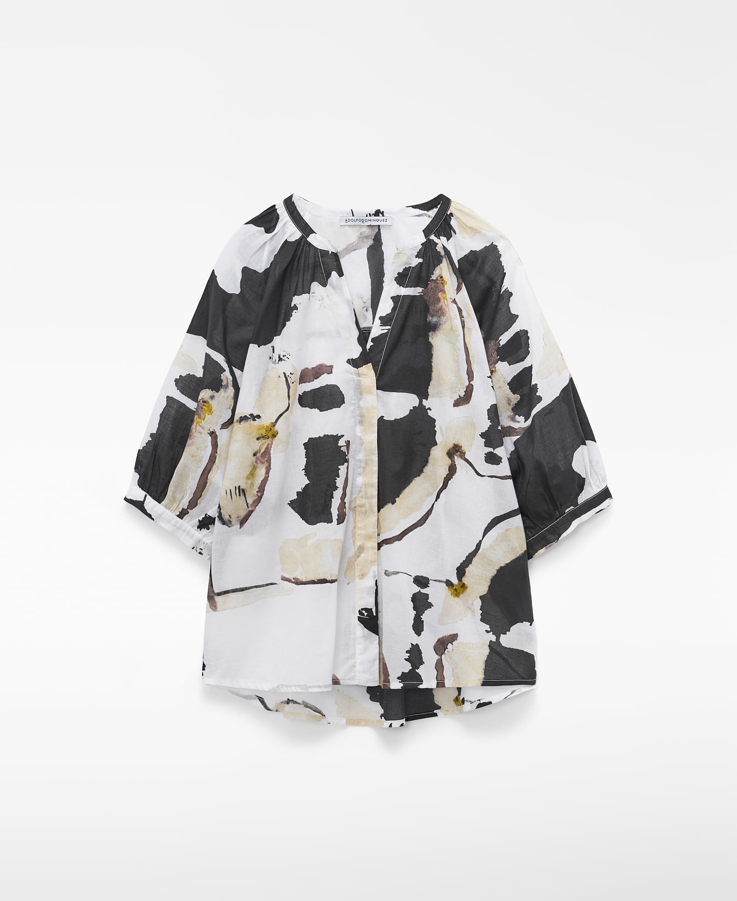 Blusa estampada escote pico algod&oacute;n image number 0