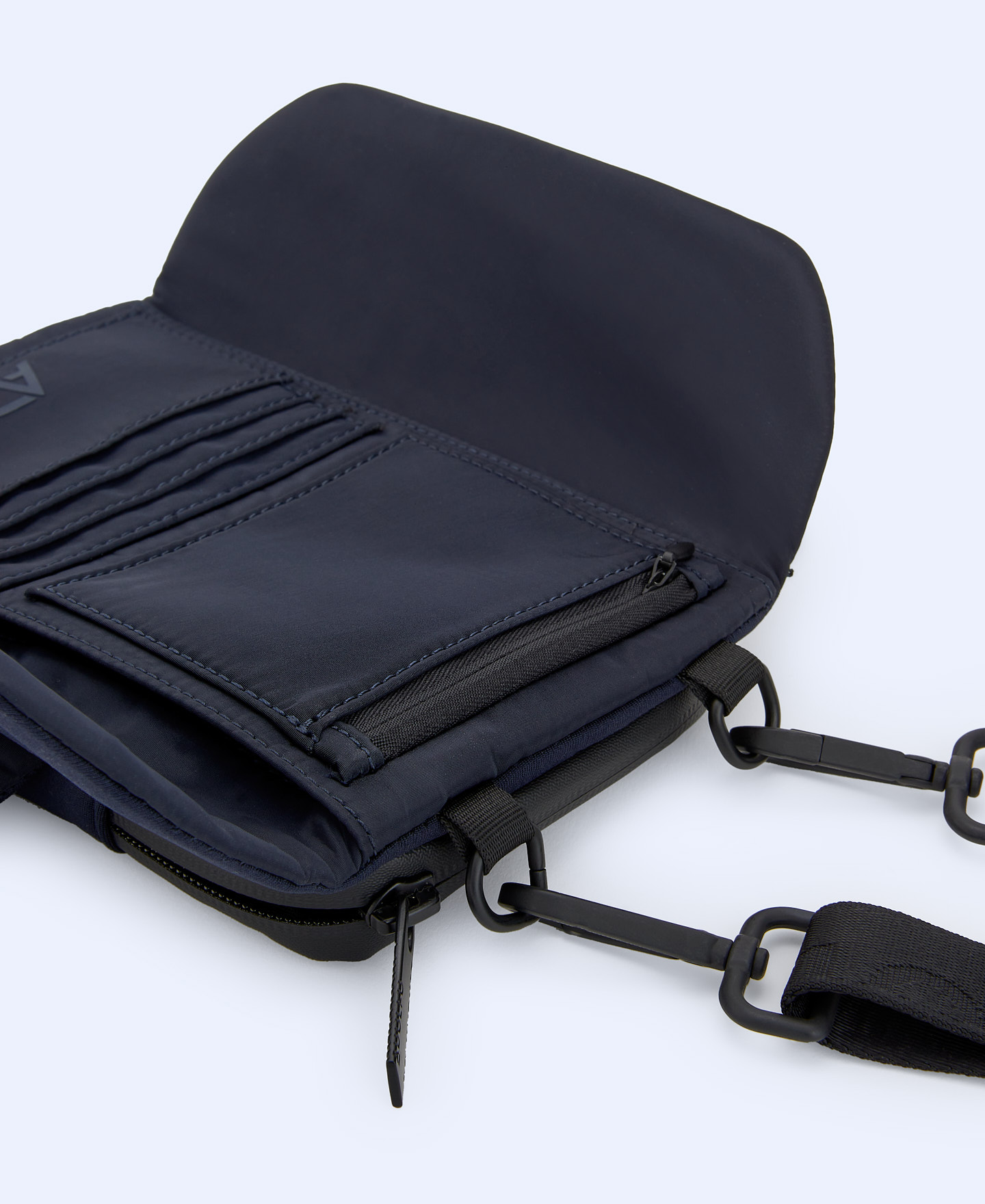 Sac à bandoulière déployable image number 2