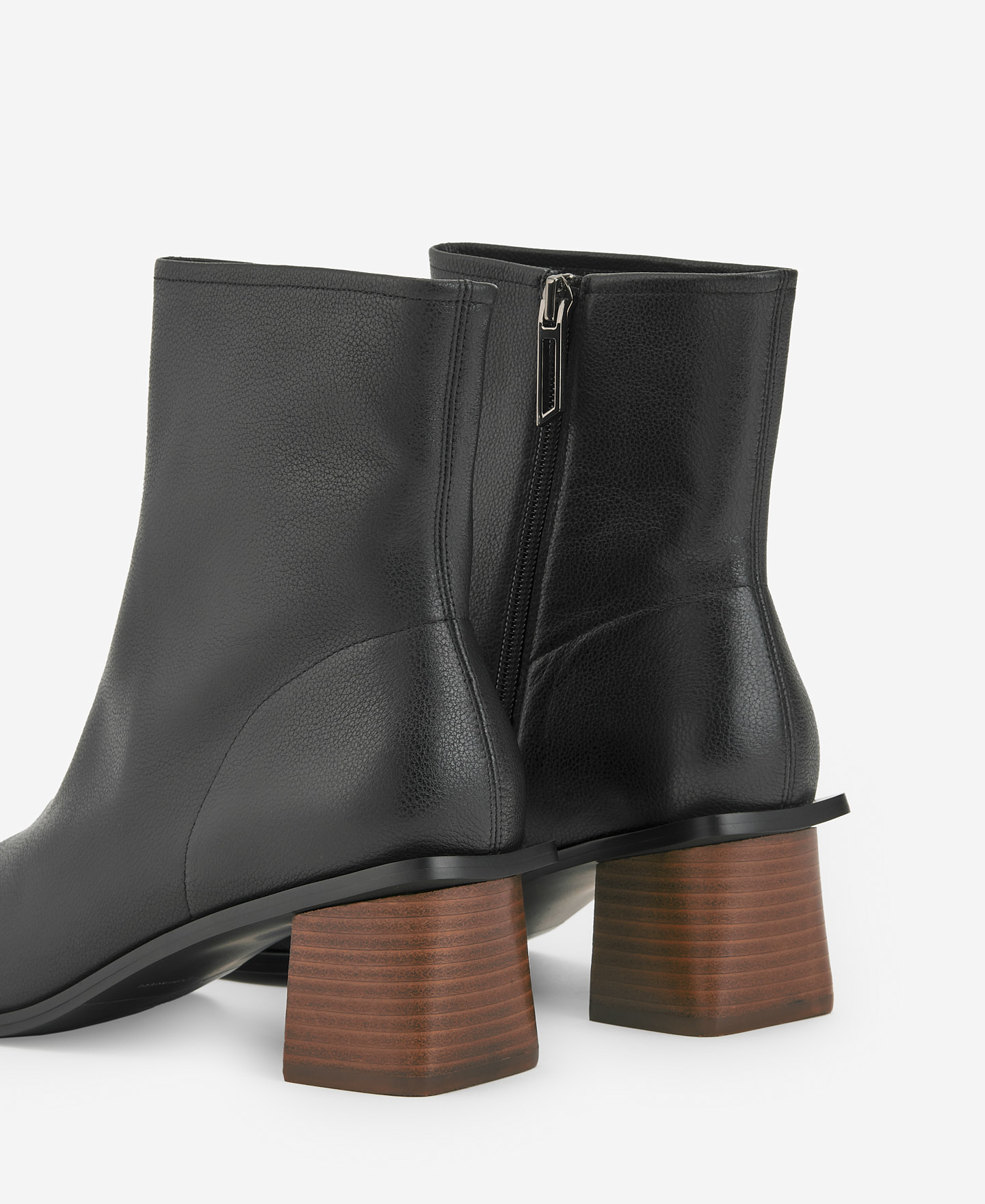 Mid-heel leather ankle boot image number 2