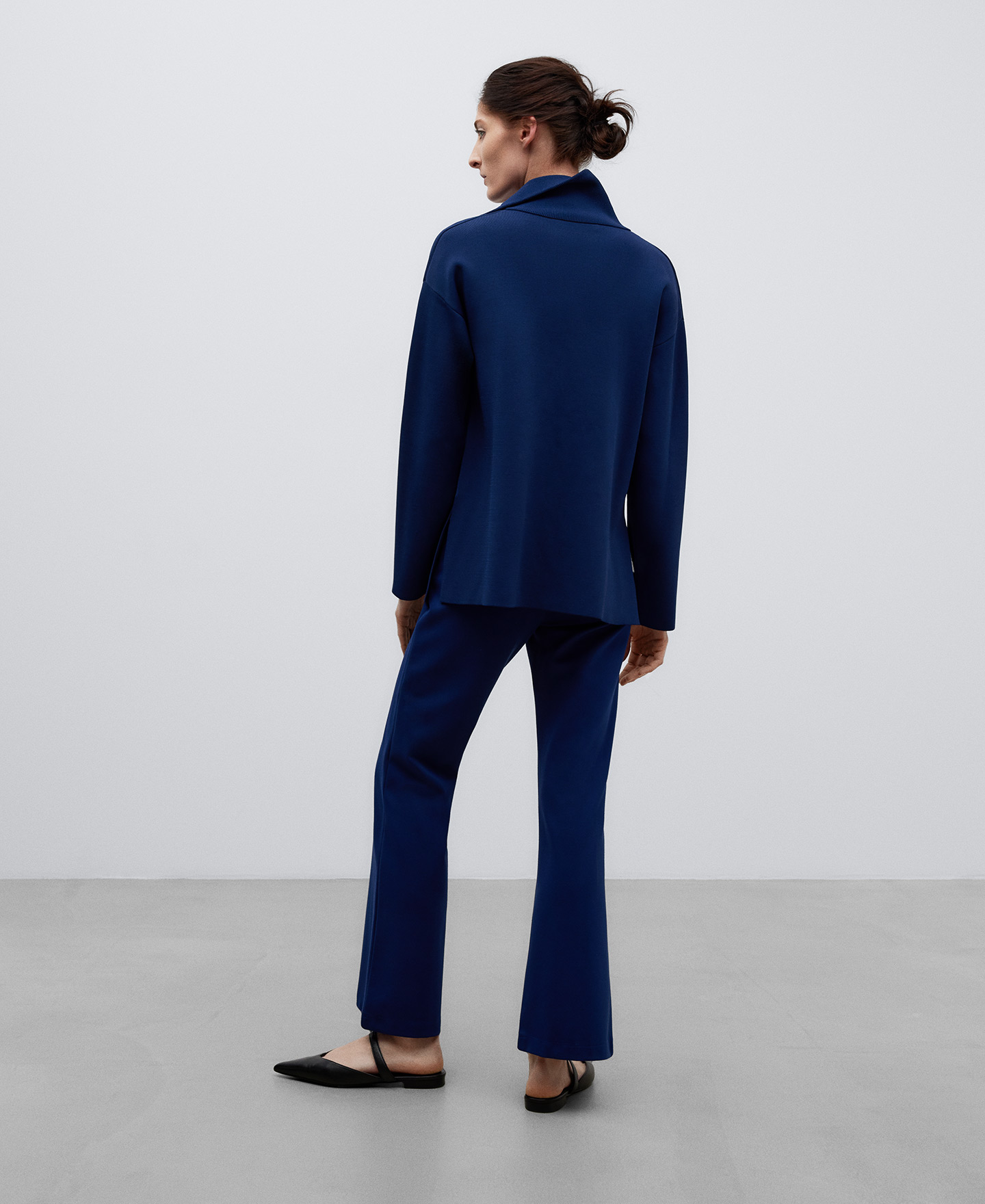 Pull bleu marine pour femme image number 2
