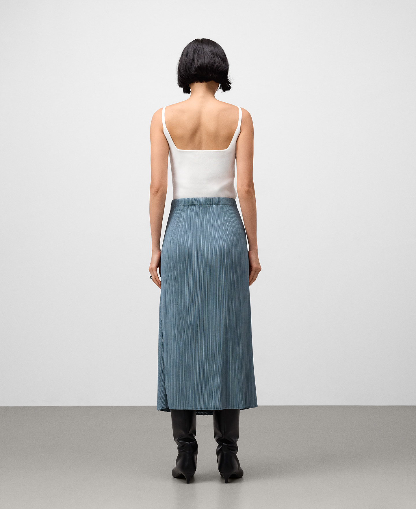 Perkins collar crinkle top woman image number 2