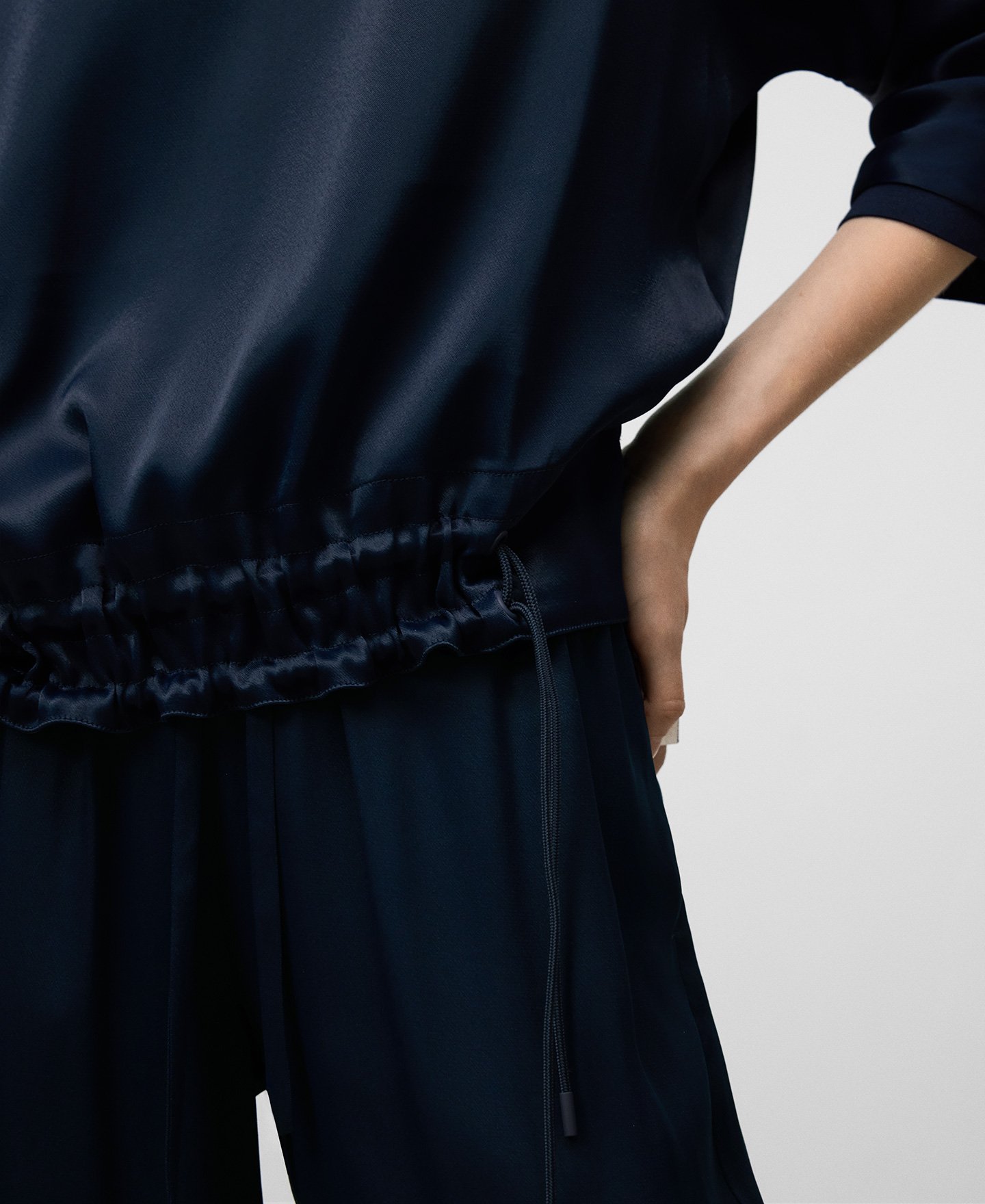 Flowy satin top woman image number 3