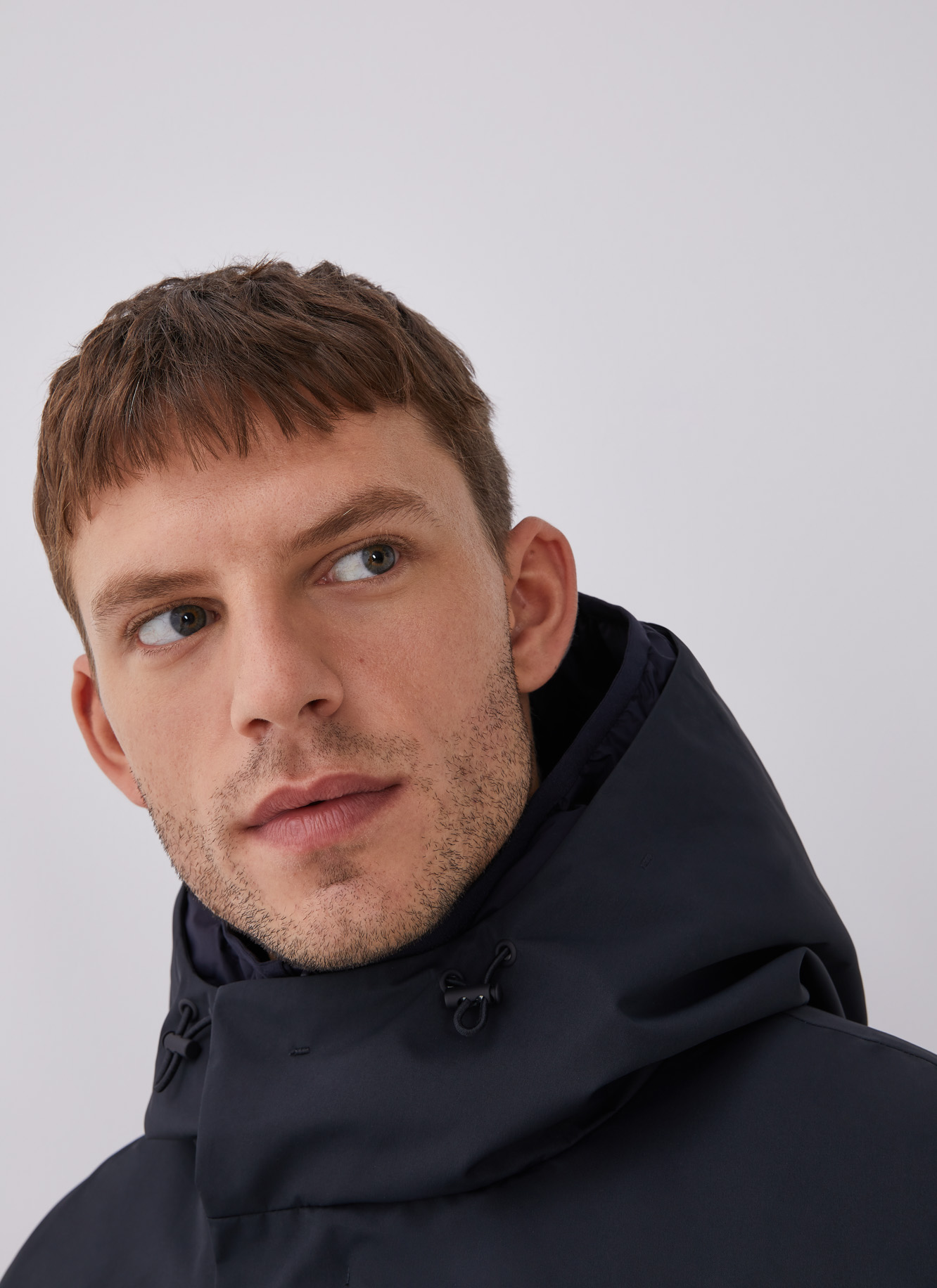 Reversible short parka with hood image number 6