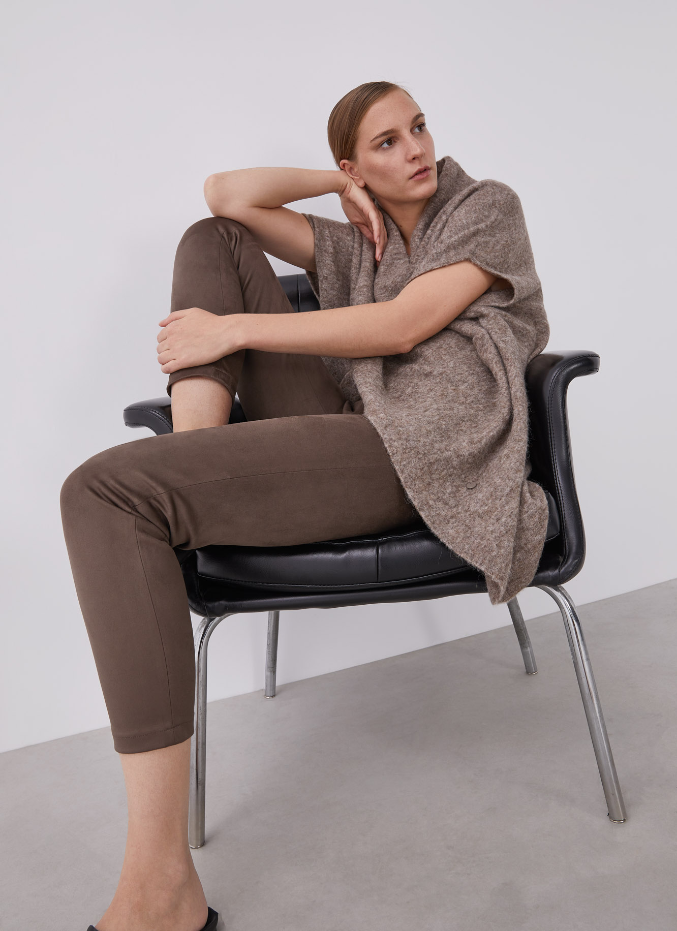 Suedette leggins image number 5