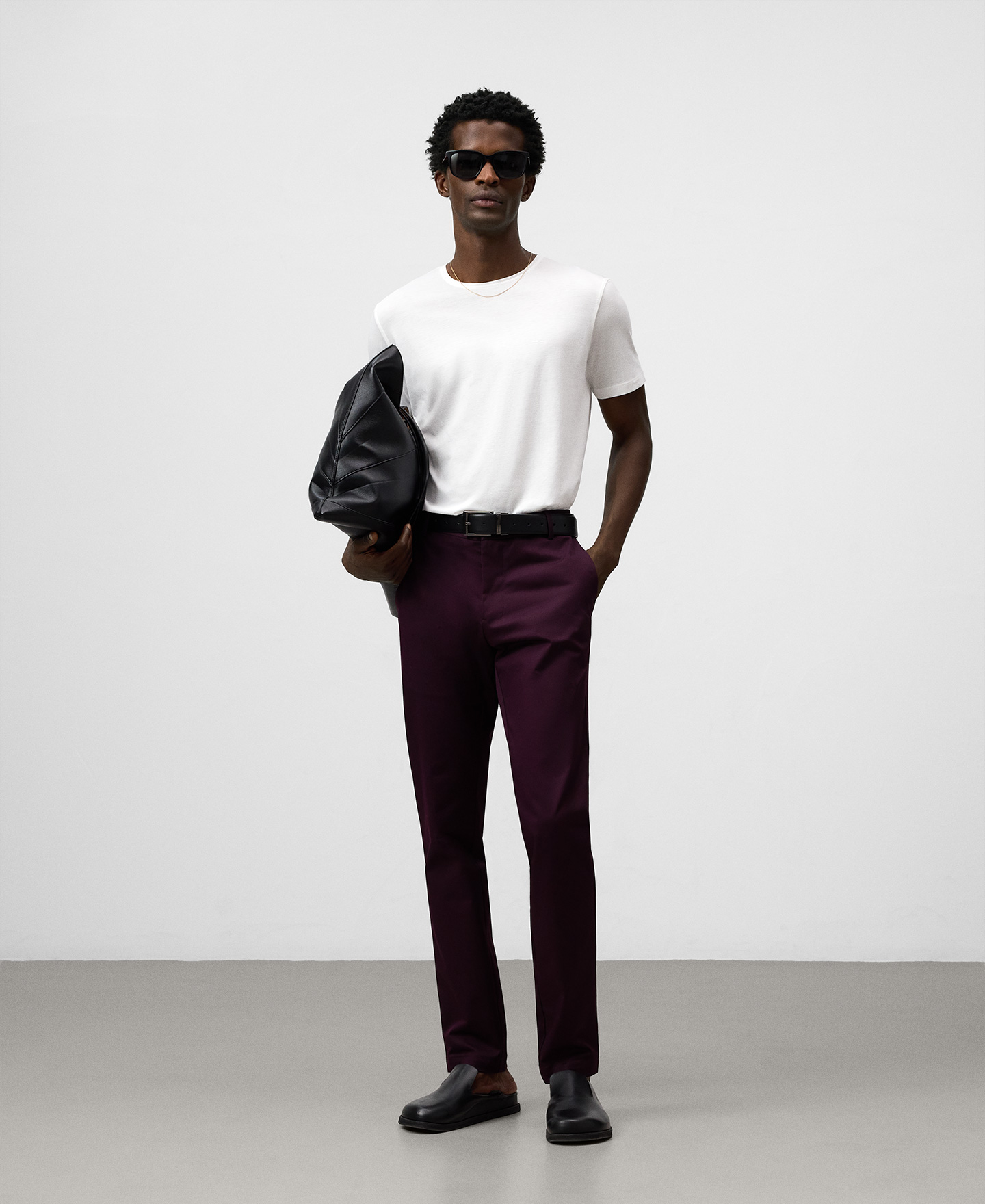 Pantalón chino slim fit hombre image number 1