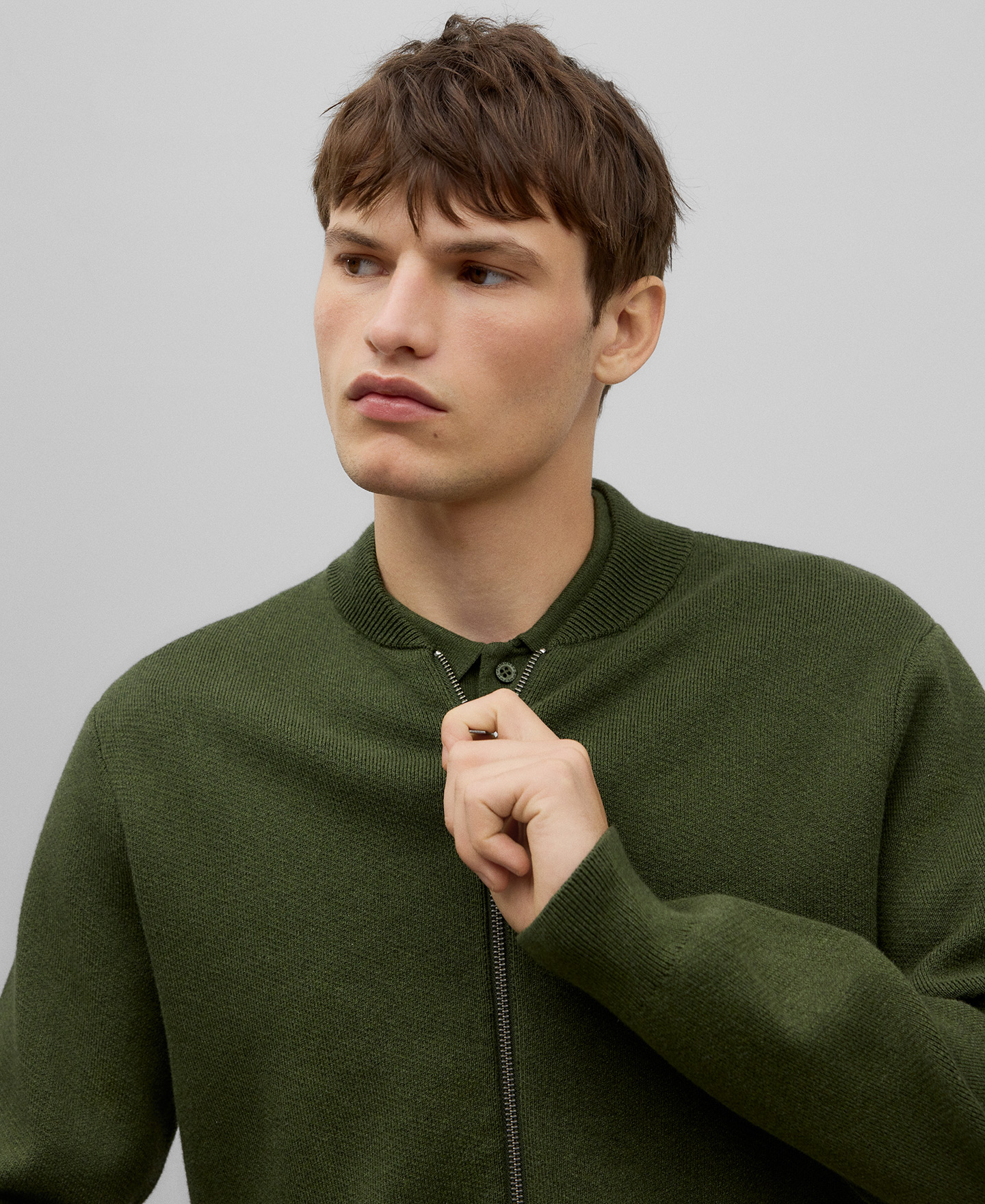 C&aacute;rdigan cuello bomber hombre image number 3